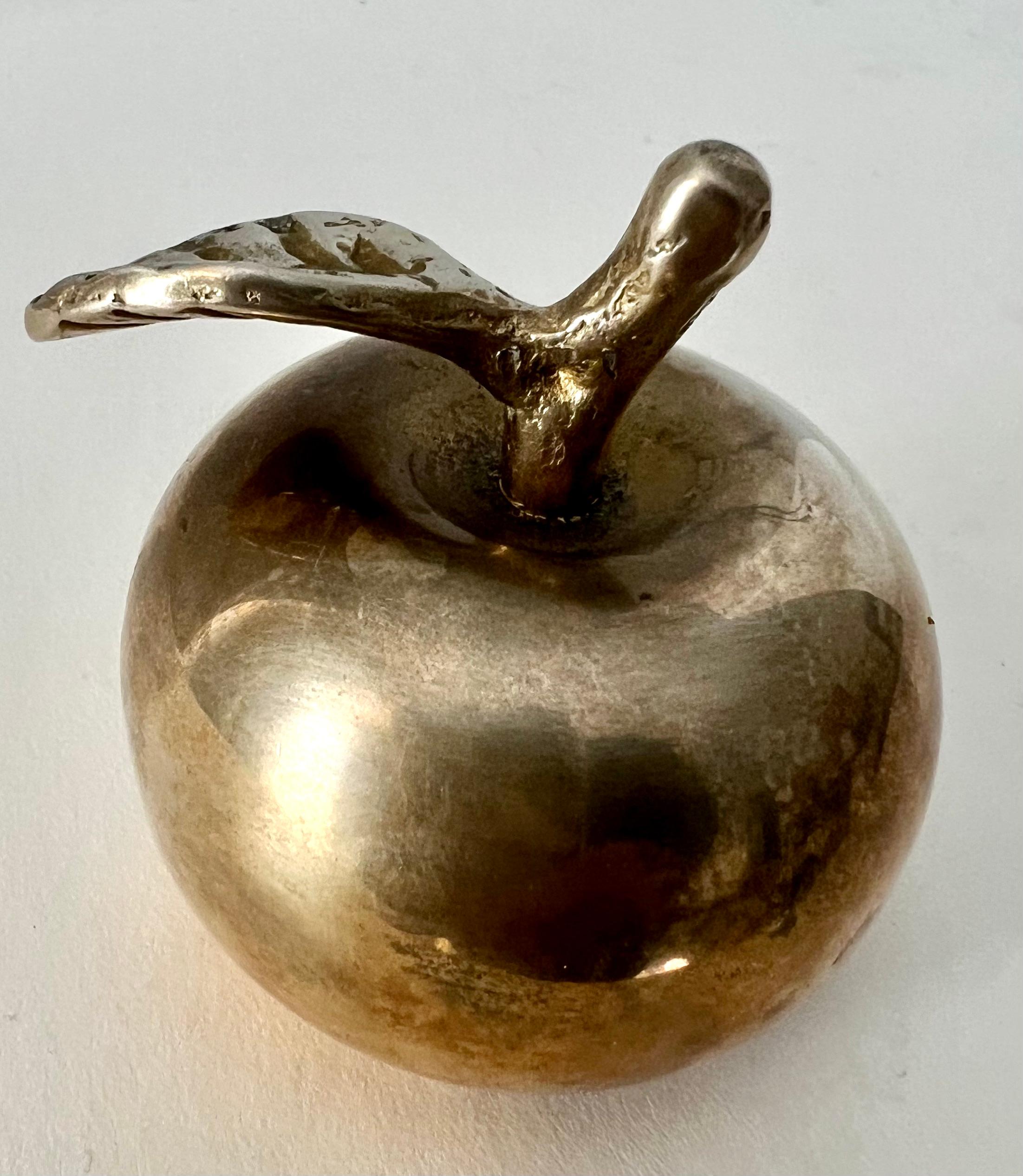 Brass Apple Bell In Good Condition In Los Angeles, CA