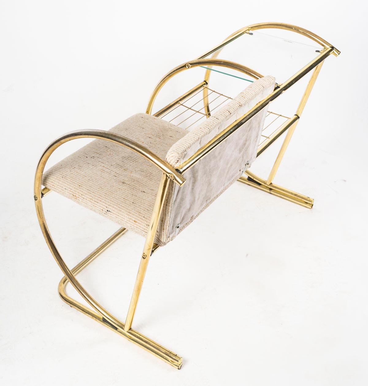 Mid-Century moderno Poltrona e tavolo in ottone, circa 1970, Mobili di design. in vendita