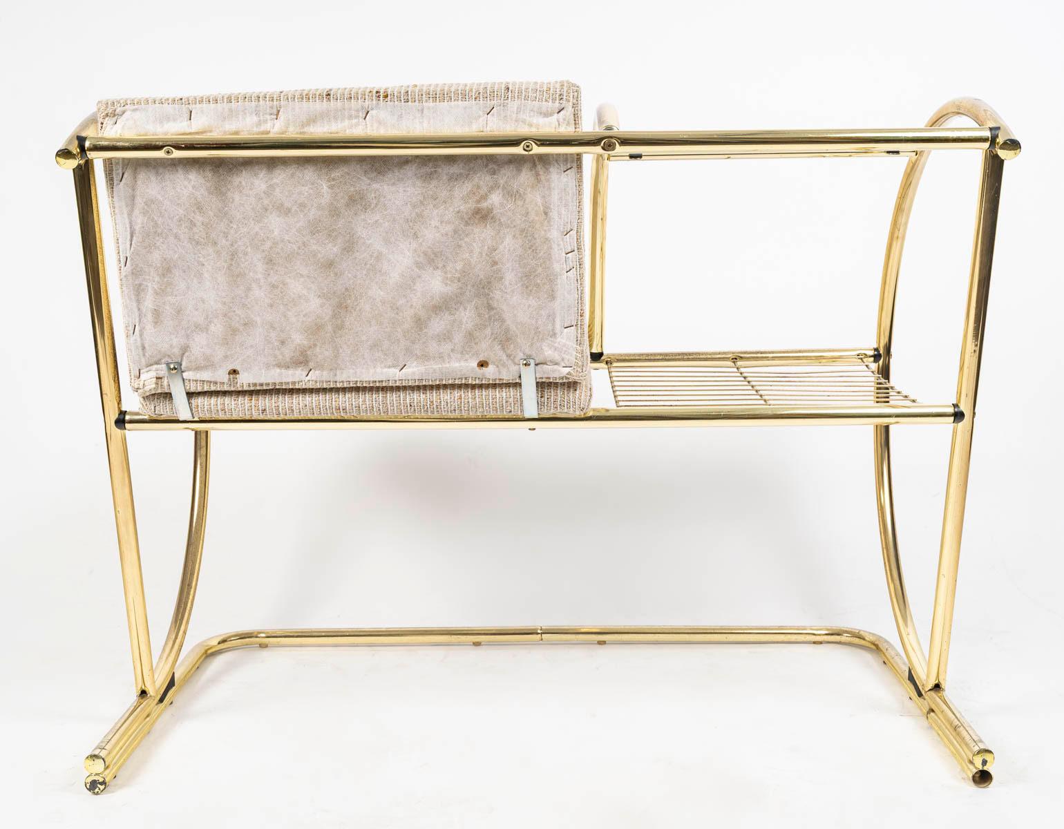 Francese Poltrona e tavolo in ottone, circa 1970, Mobili di design. in vendita
