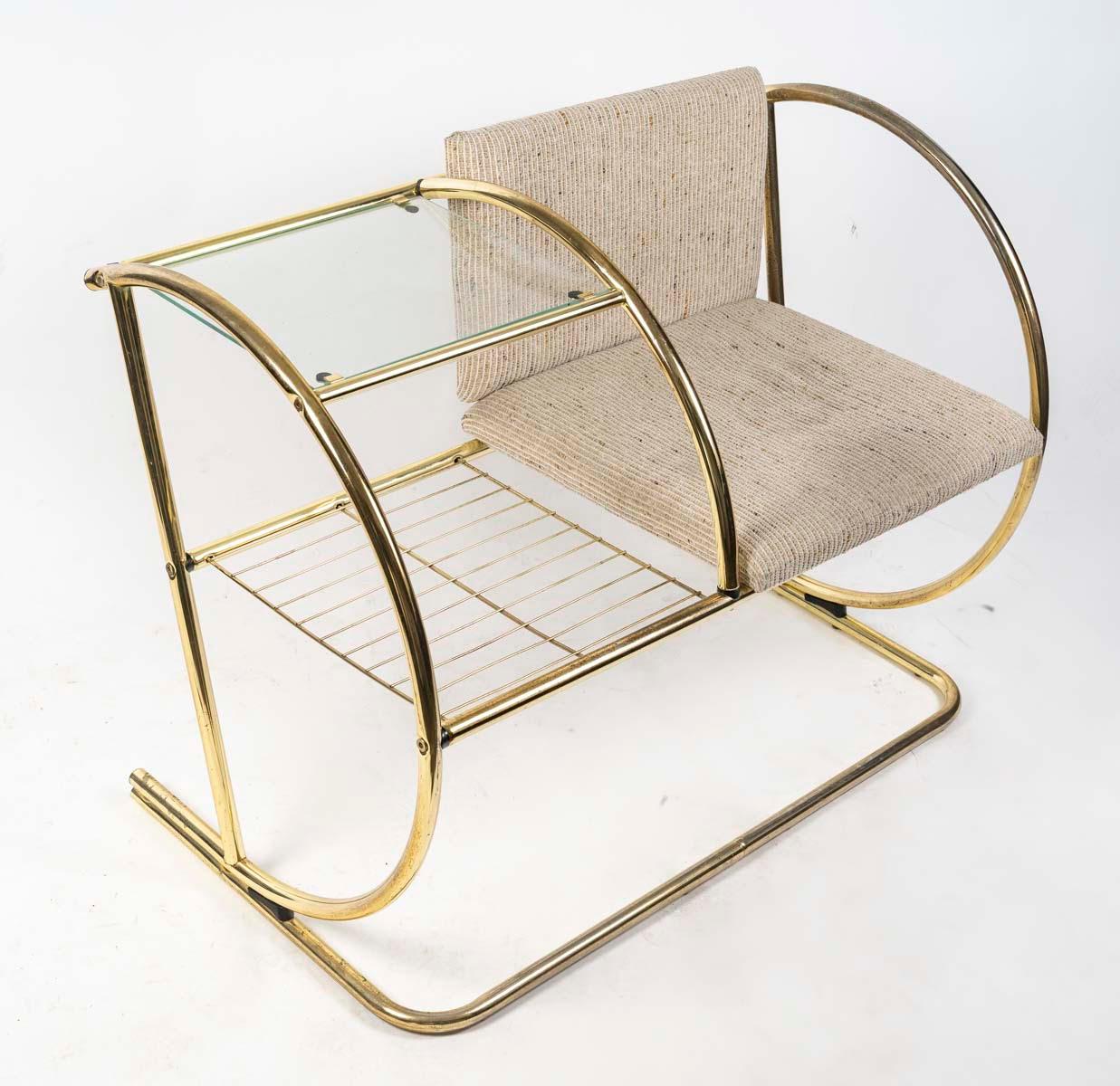 XX secolo Poltrona e tavolo in ottone, circa 1970, Mobili di design. in vendita