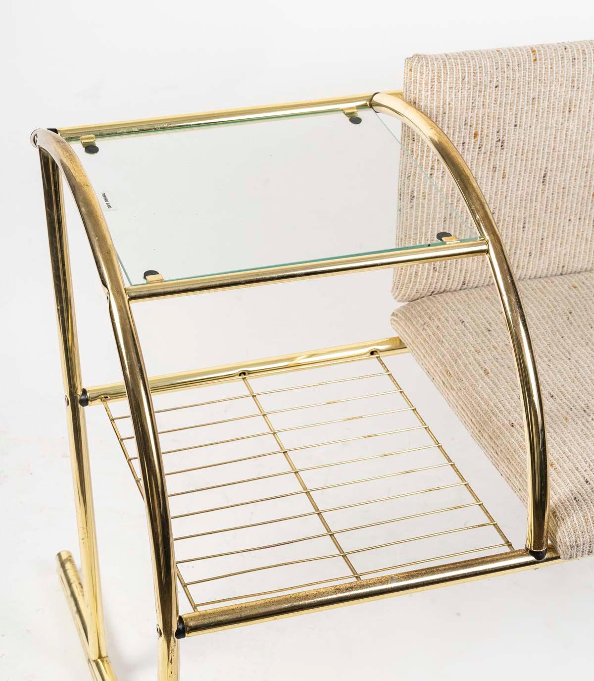 Poltrona e tavolo in ottone, circa 1970, Mobili di design. in vendita 2