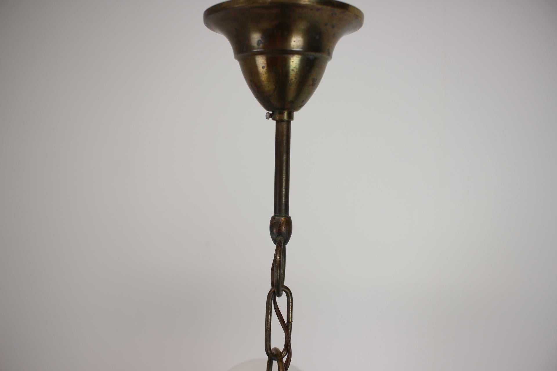Lampadario Art Deco in ottone, anni '30, Cecoslovacchia in vendita 2