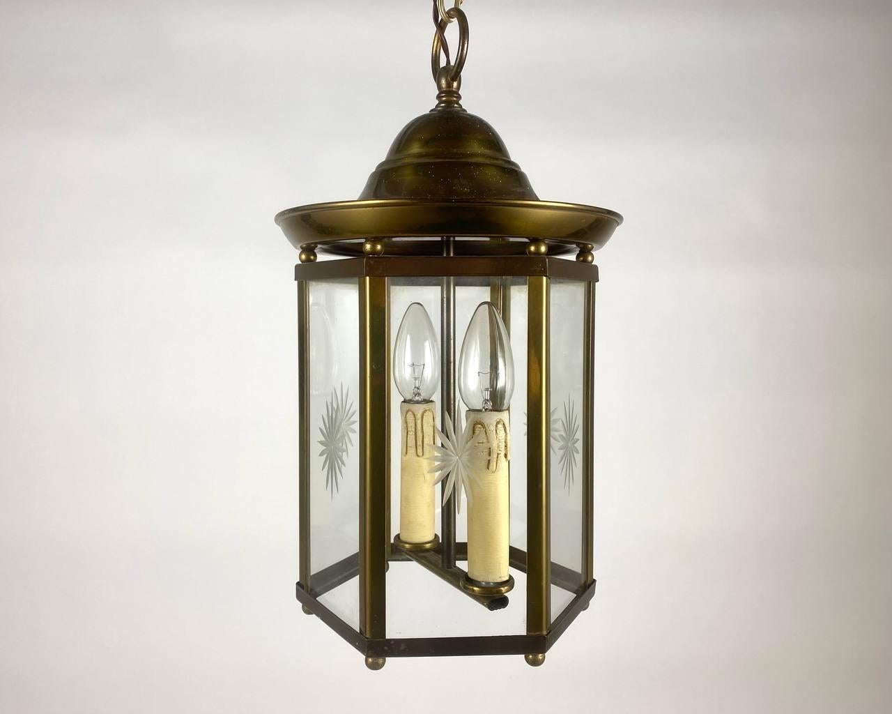 Brass Art Nouveau Lantern with Glass Panels Vintage Lighting In Excellent Condition For Sale In Bastogne, BE