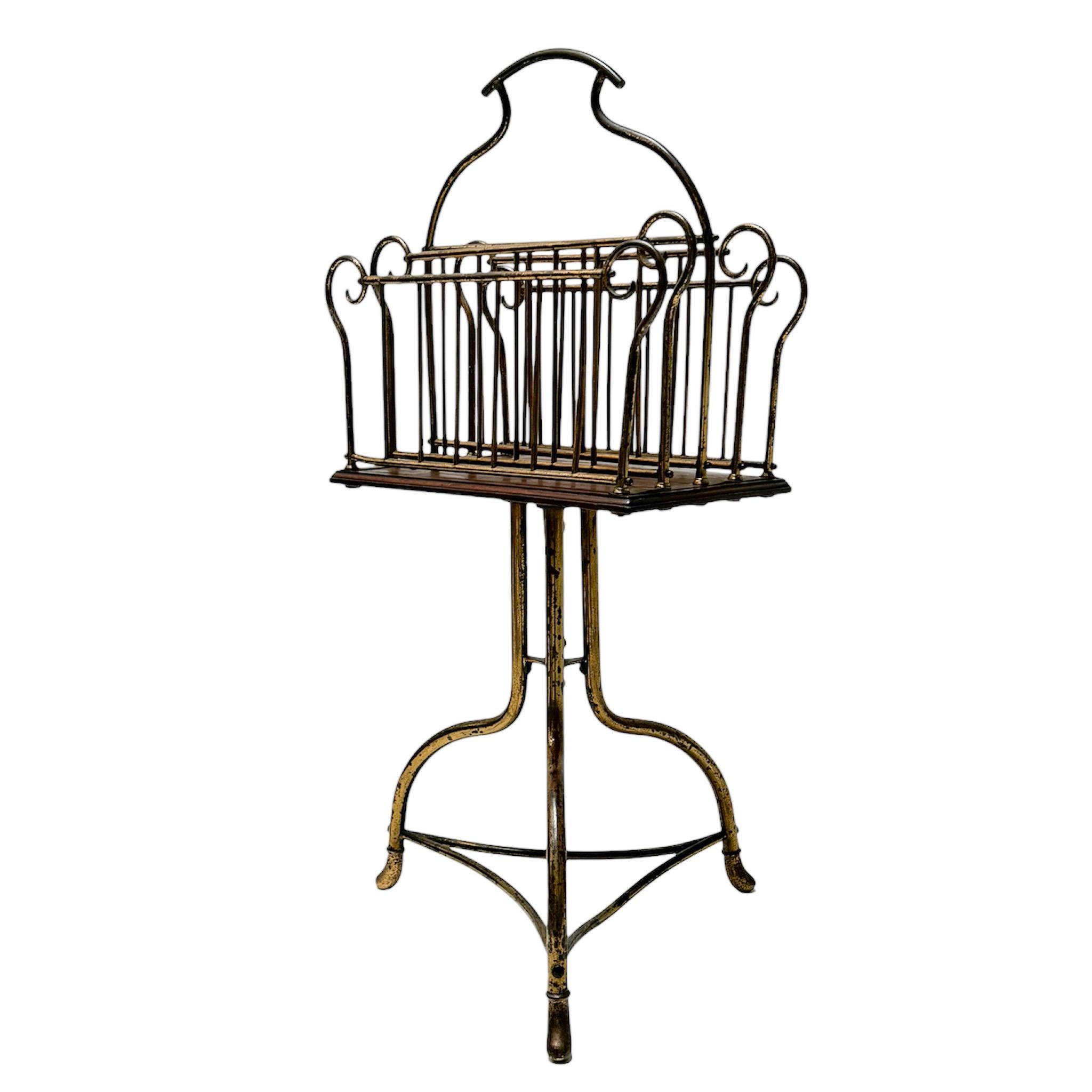 Brass Art Nouveau Revolving Magazine Rack, 1900s In Good Condition For Sale In Amsterdam, NL
