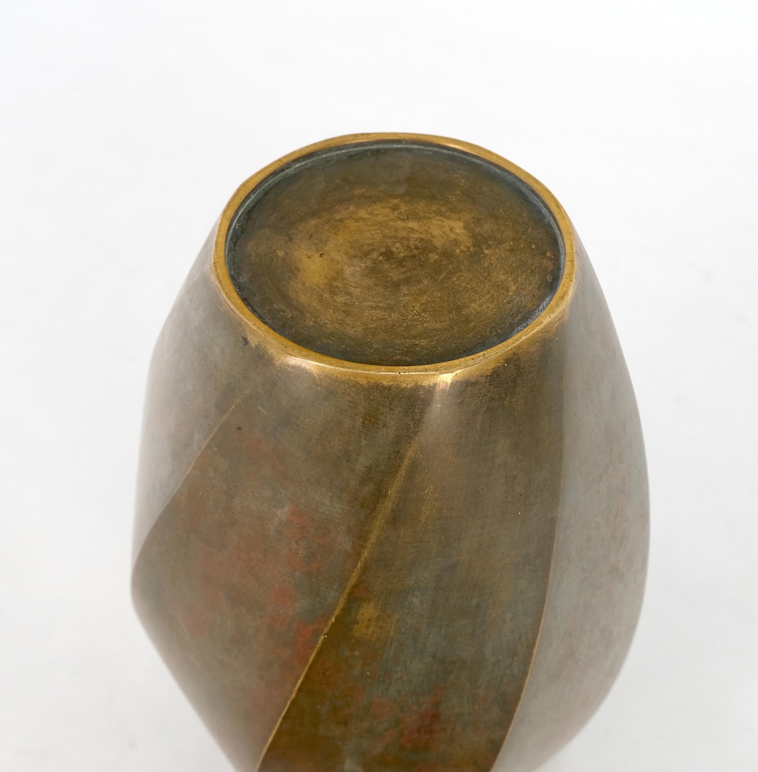 American Brass Art Nouveau Style Twisted Cylinder Mid-Century Modern Vase For Sale