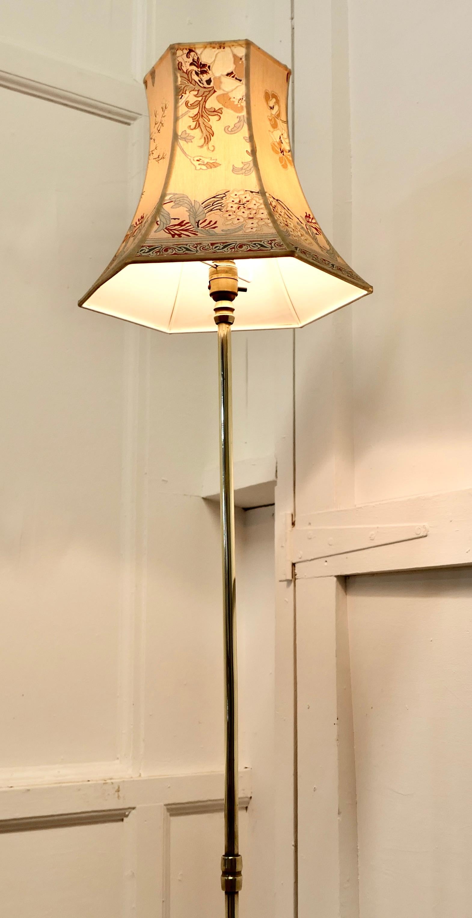 Early 20th Century Brass Arts and Crafts Brass Column Floor Lamp     For Sale