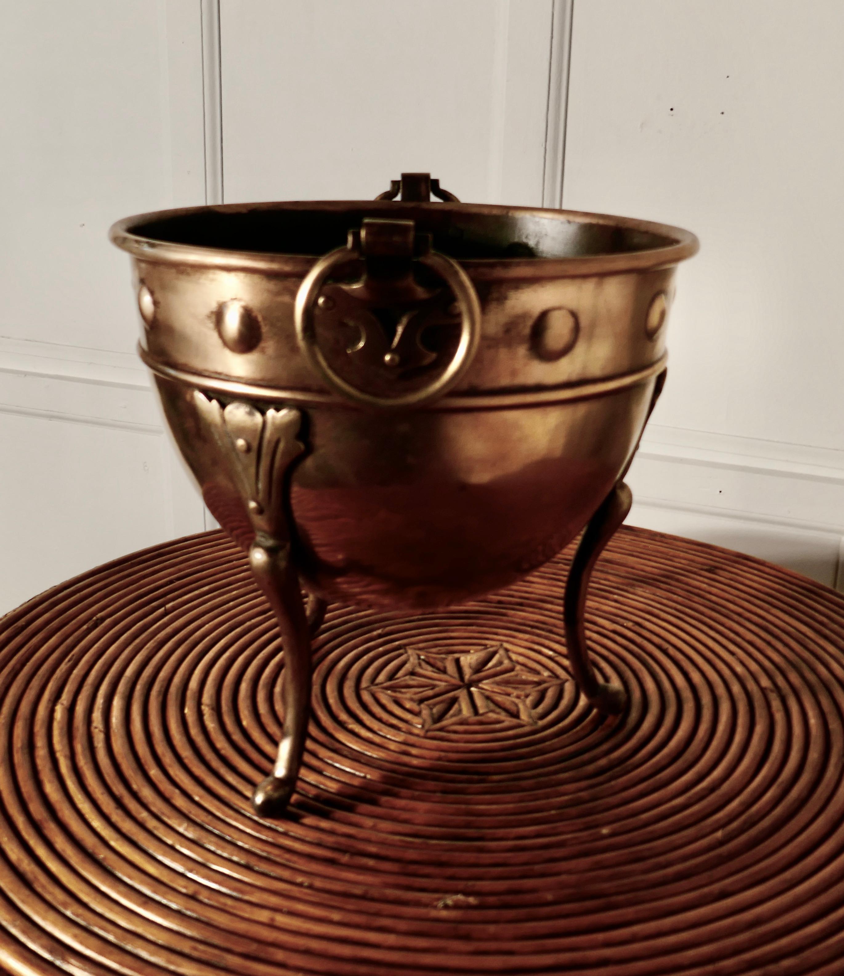 Brass Arts & Crafts Jardinière by Henry Loveridge In Good Condition For Sale In Chillerton, Isle of Wight