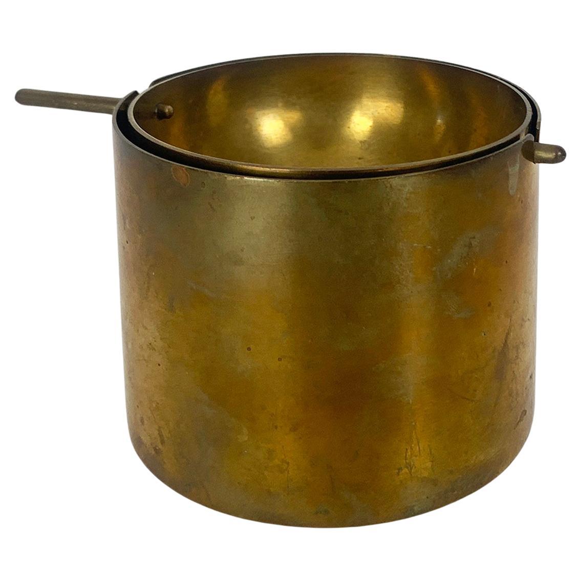 Posacenere in ottone di Arne Jacobsen per SAS Hotel, Stelton, Cylinda-Line, anni '60 in vendita