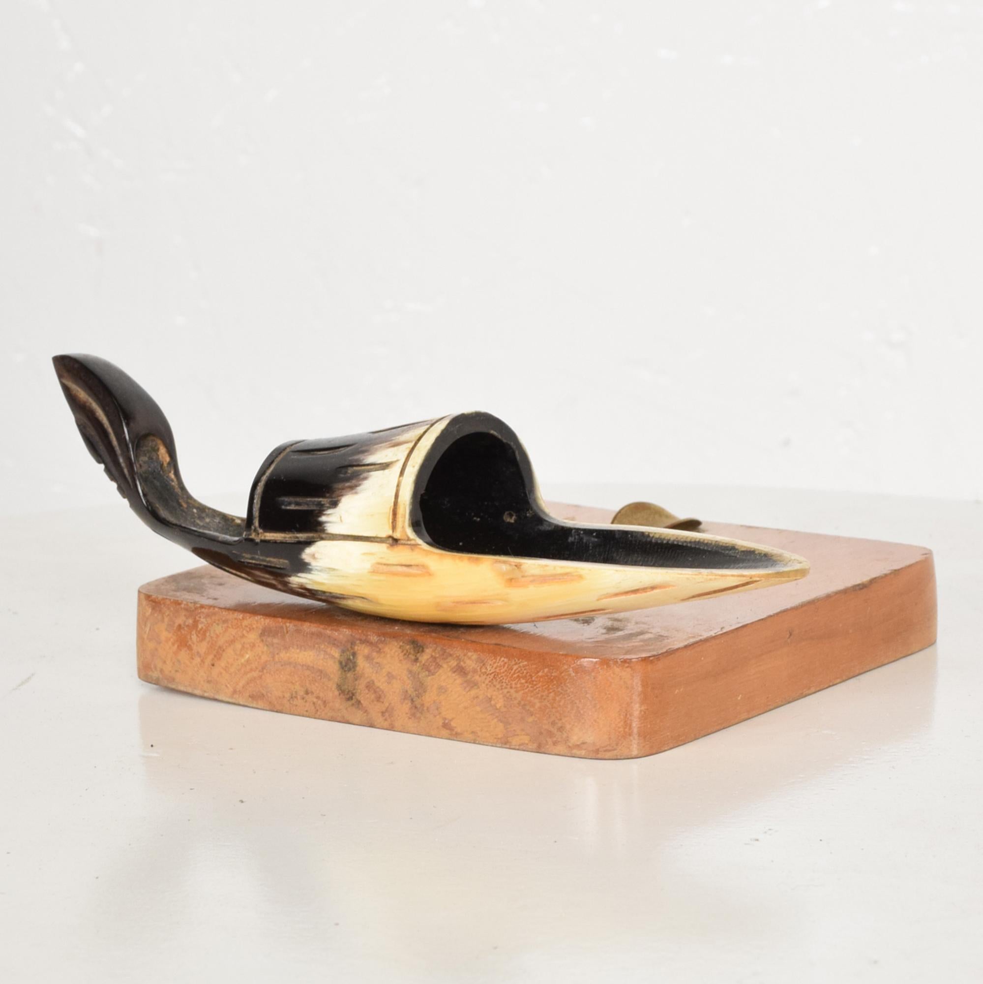 Mid-20th Century Brass Ashtray and Pipe Holder Stand in Natural Horn Fab Austrian Modernism 1950s
