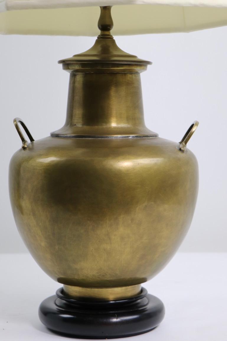 Brass Asia Modern Chinese Style Table Lamp For Sale 2