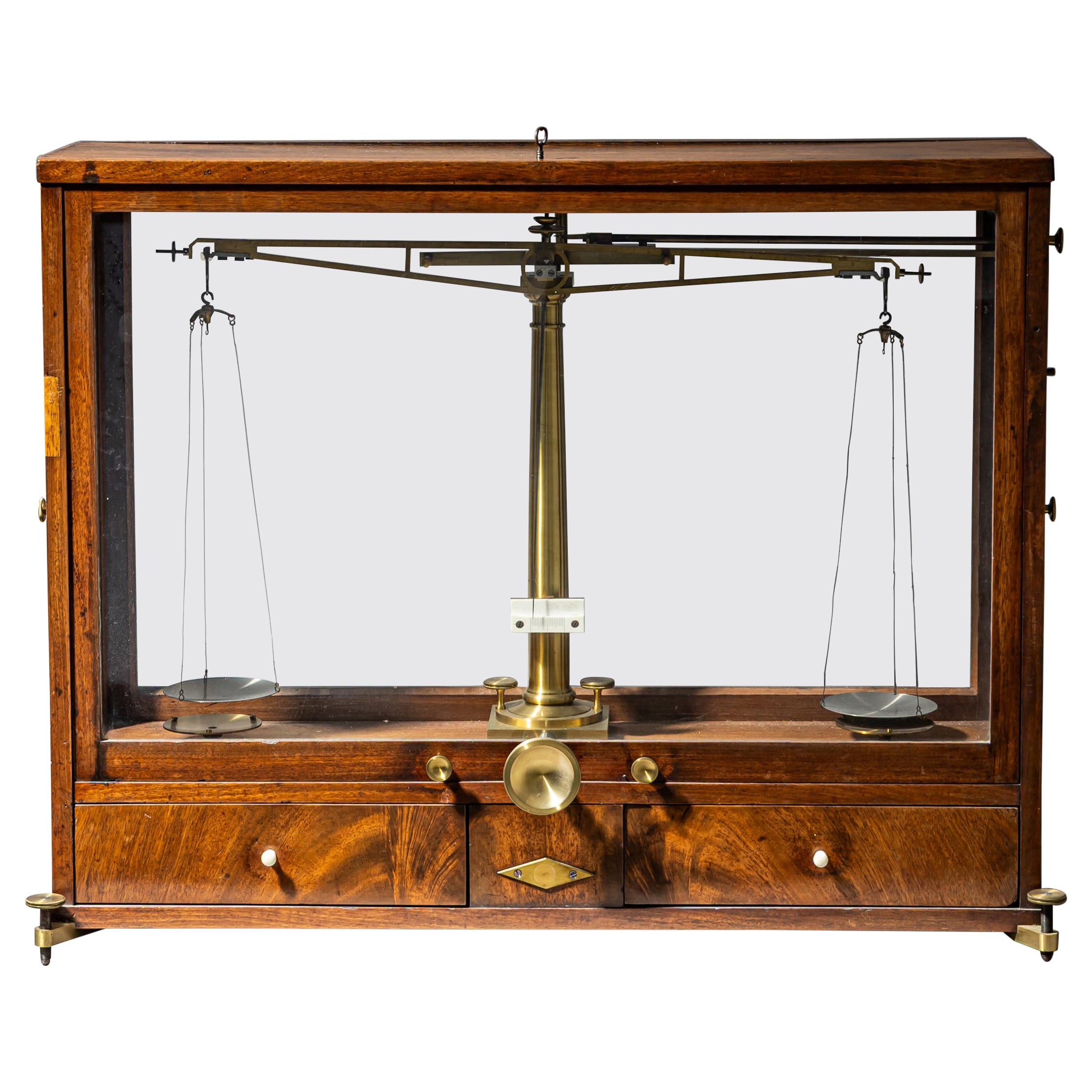 Bilancia in ottone con cassa in legno, XIX secolo in vendita