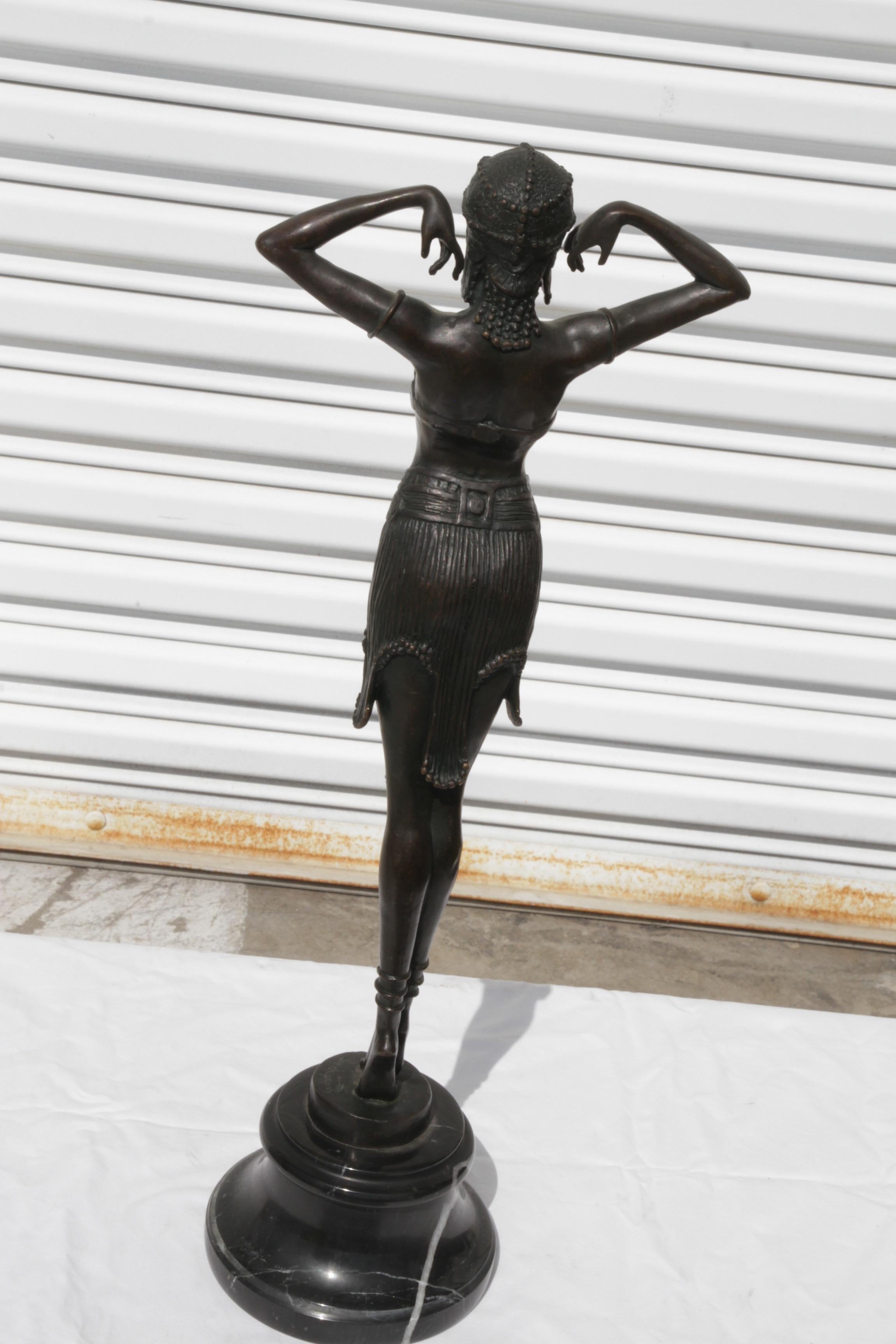 Bailarina de latón en venta 1