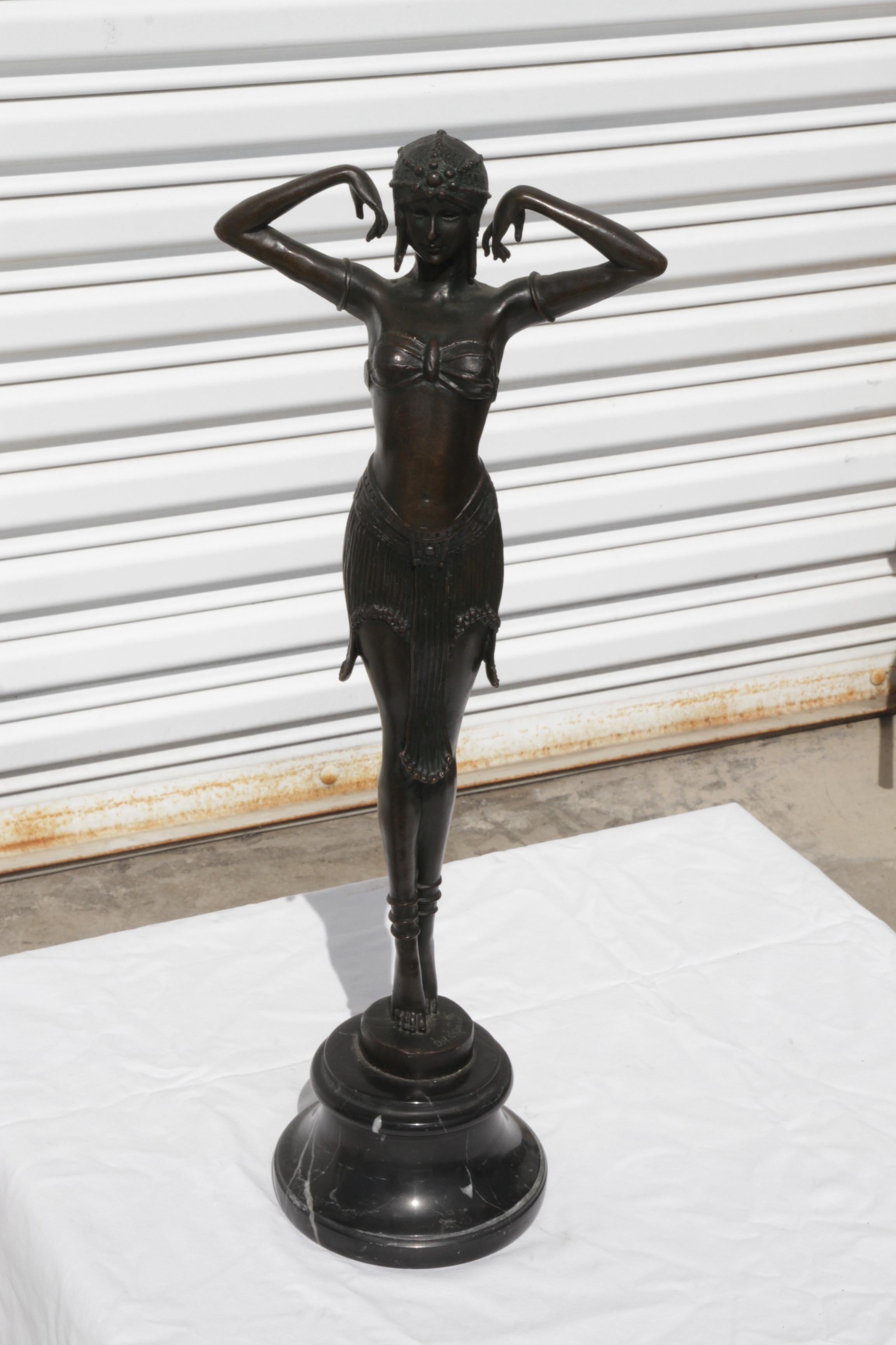 Bailarina de latón en venta 3