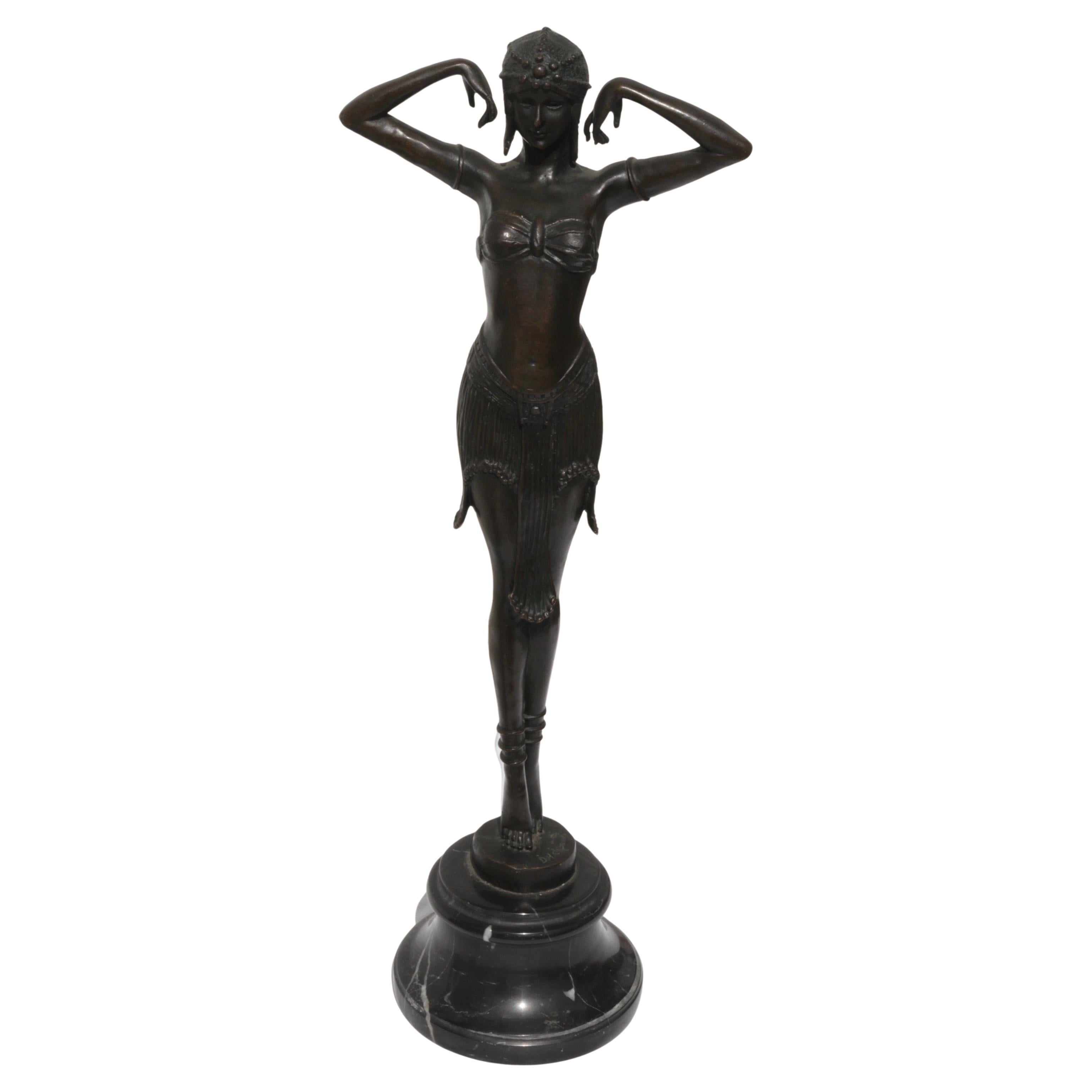 Bailarina de latón en venta