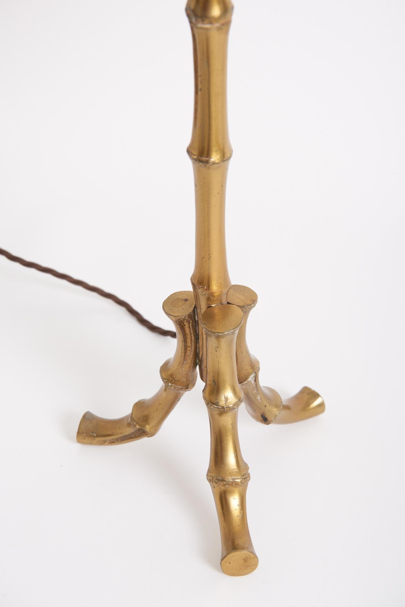 Mid-Century Modern Lampe à poser en laiton et bambou