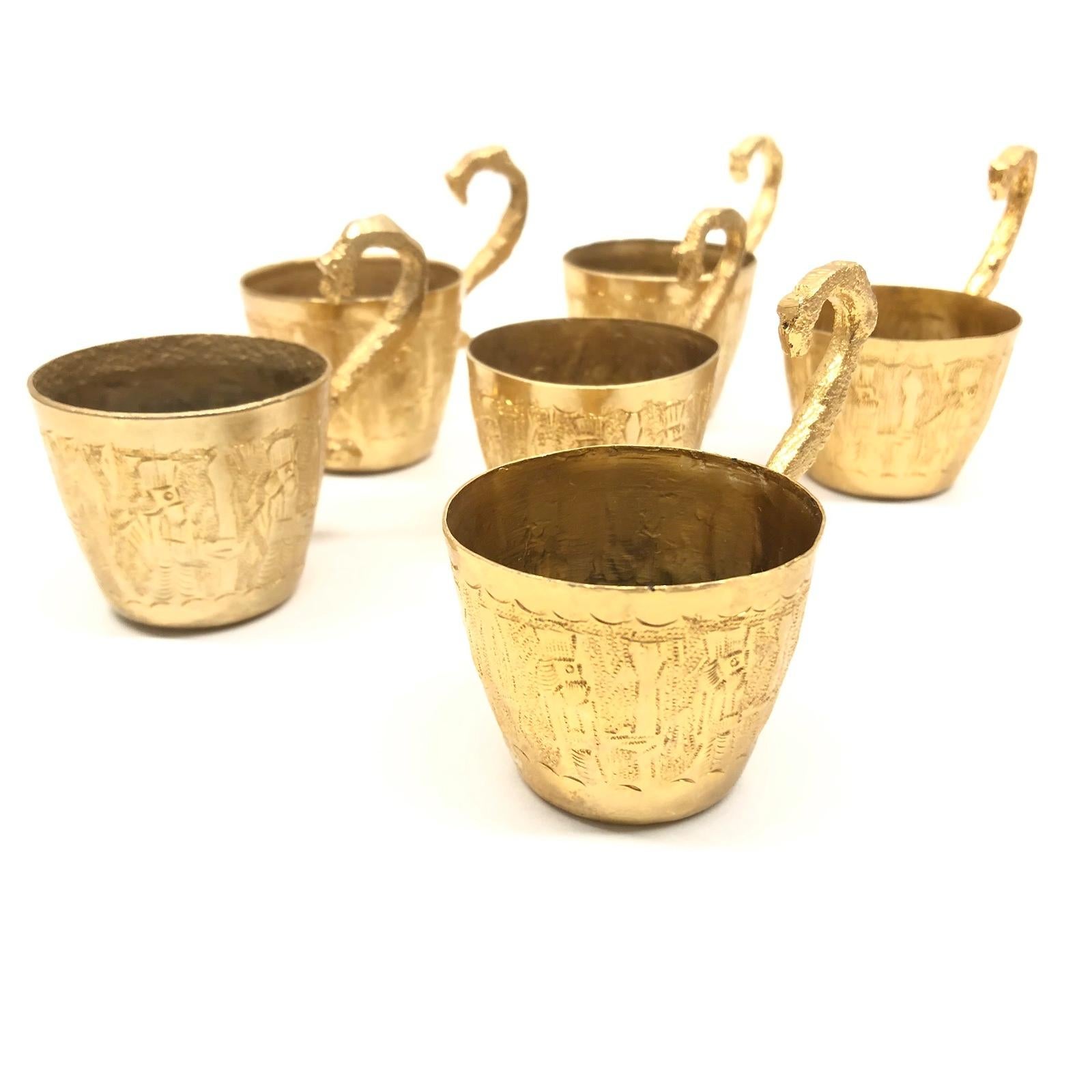 Brass Barrel on Stand, Serving Tray Beverage Drink Cup Set Vintage In Good Condition In Nuernberg, DE