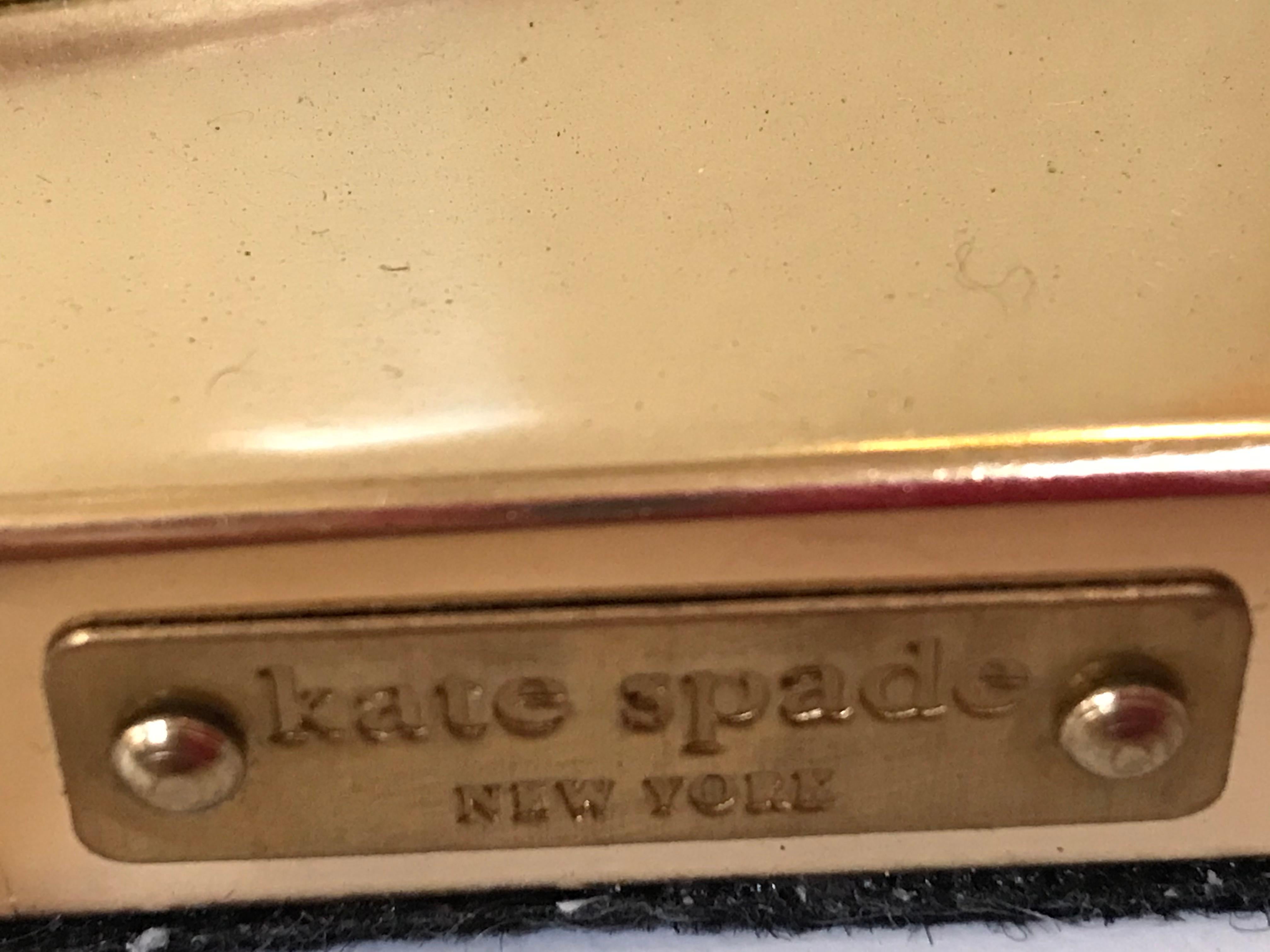 Brass Base Opaline Table Lamp by Kate Spade In Good Condition In Pasadena, CA