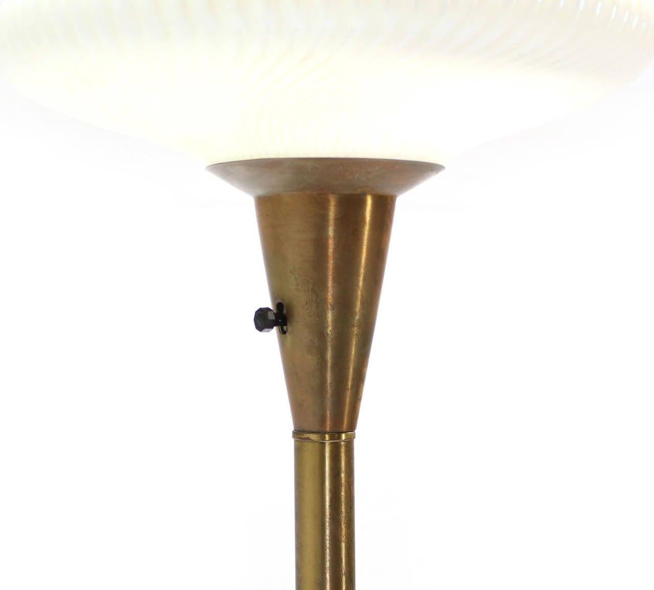 Brass Base with Iridescent Shell Scallop Edge Shade Floor Lamp Torchere MINT! For Sale 2