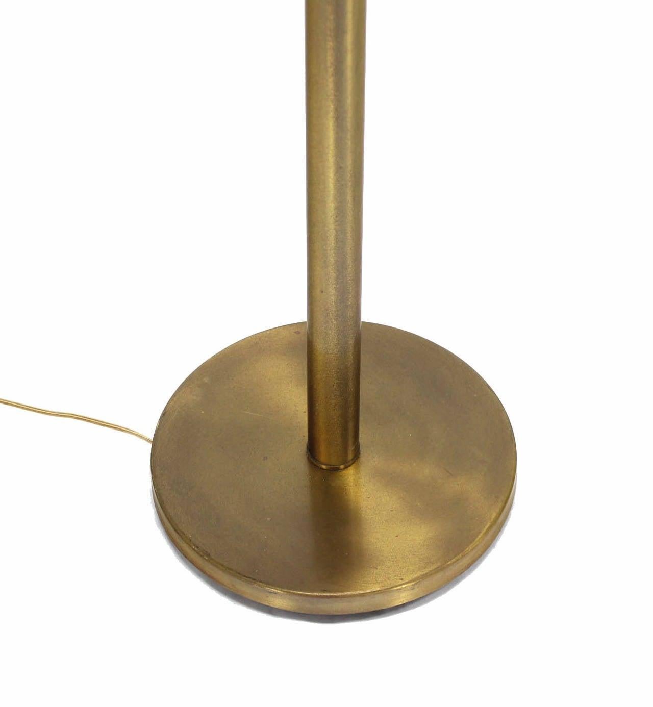 Brass Base with Iridescent Shell Scallop Edge Shade Floor Lamp Torchere MINT! For Sale 3