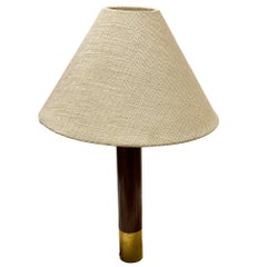 Lampada dimmer da tavolo Básica M2 in ottone di Santiago Roqueta per Santa & Cole con paralume
