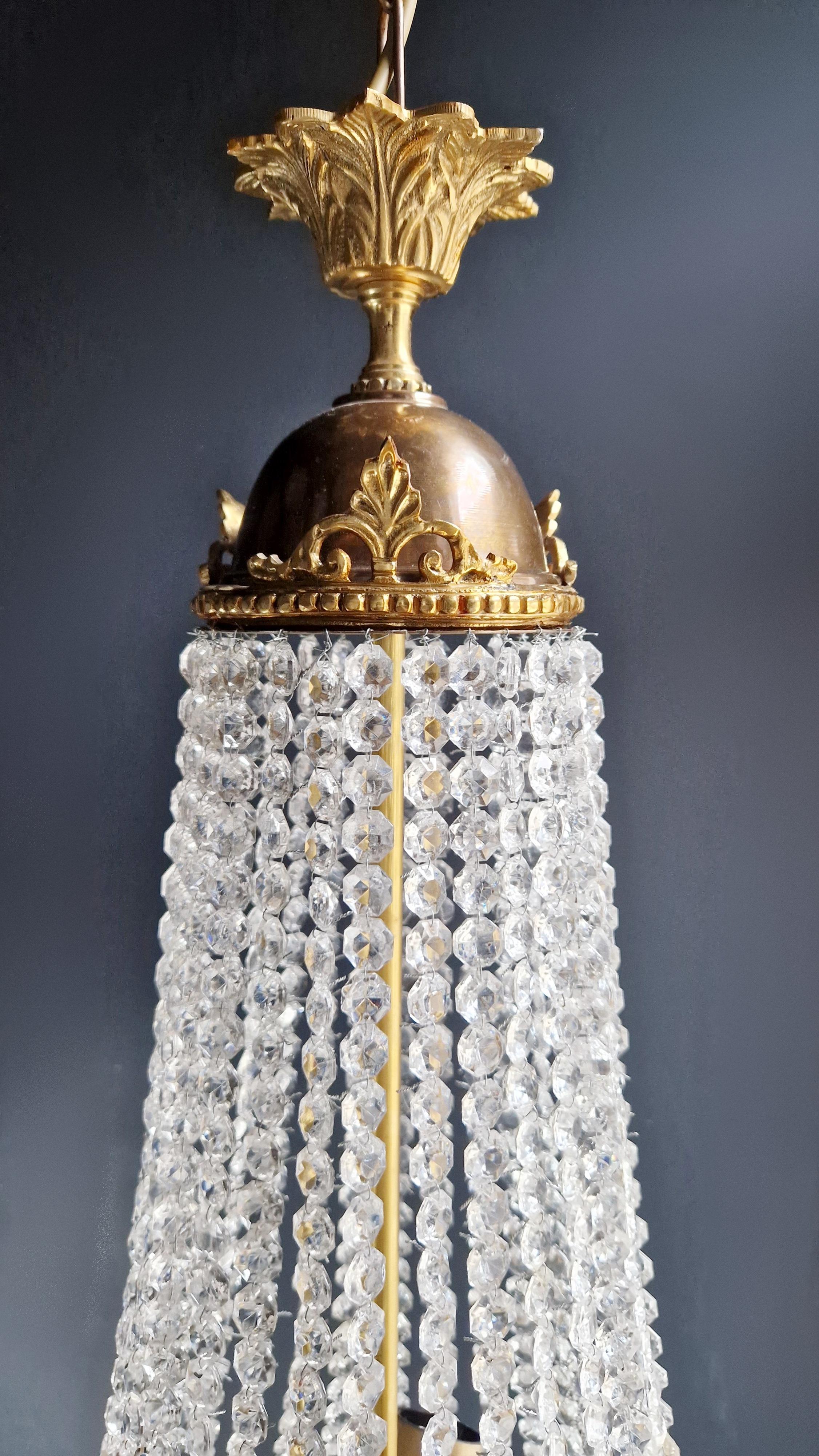 Lampe panier en laiton Empire Sac a Pearl Chandelier Crystal Lustre en or ancien en vente 1