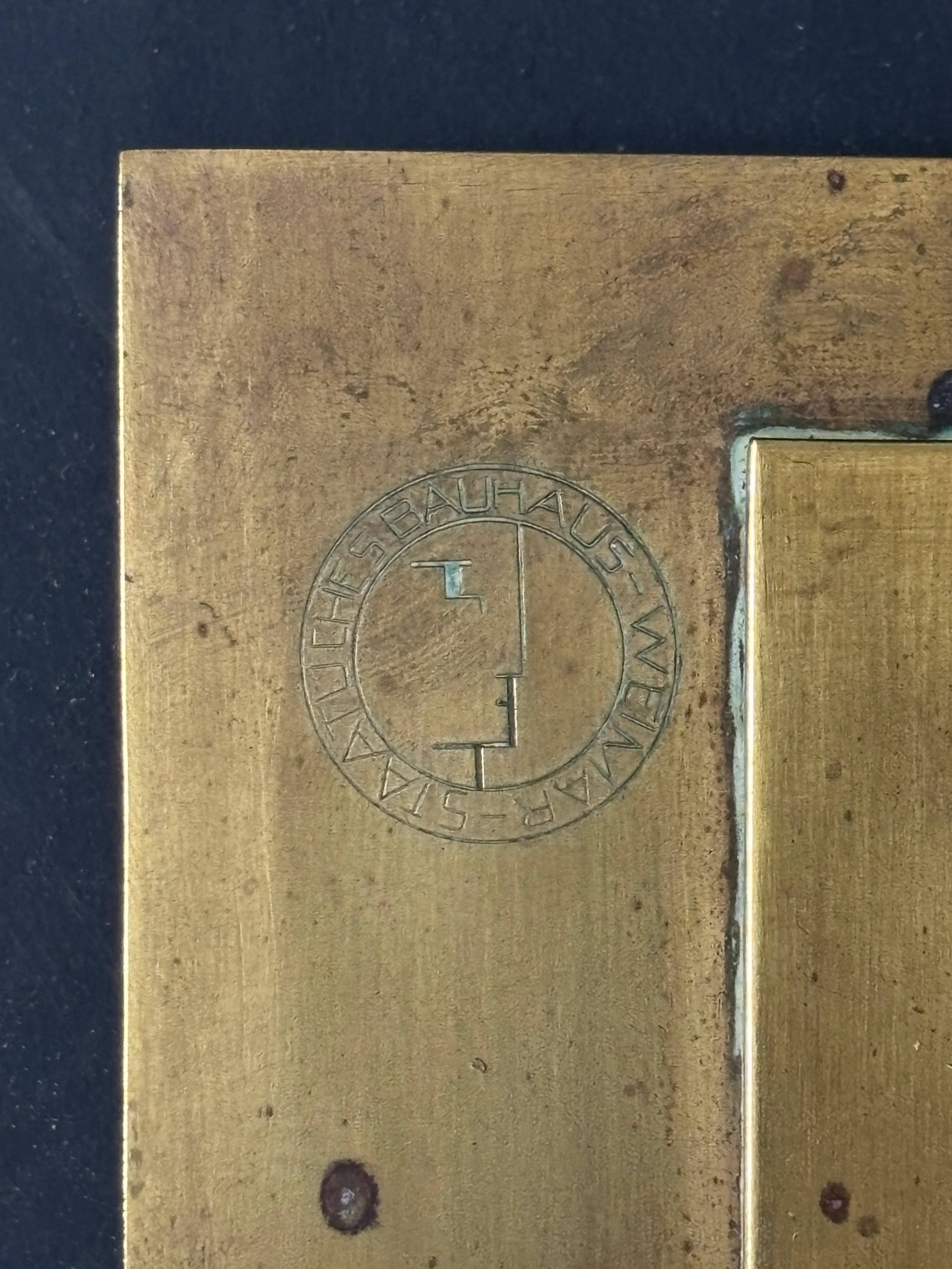 Brass Bauhaus Art Deco adjustable floor lamp in the style of Marcel Breuer In Good Condition For Sale In Zaandam, NL