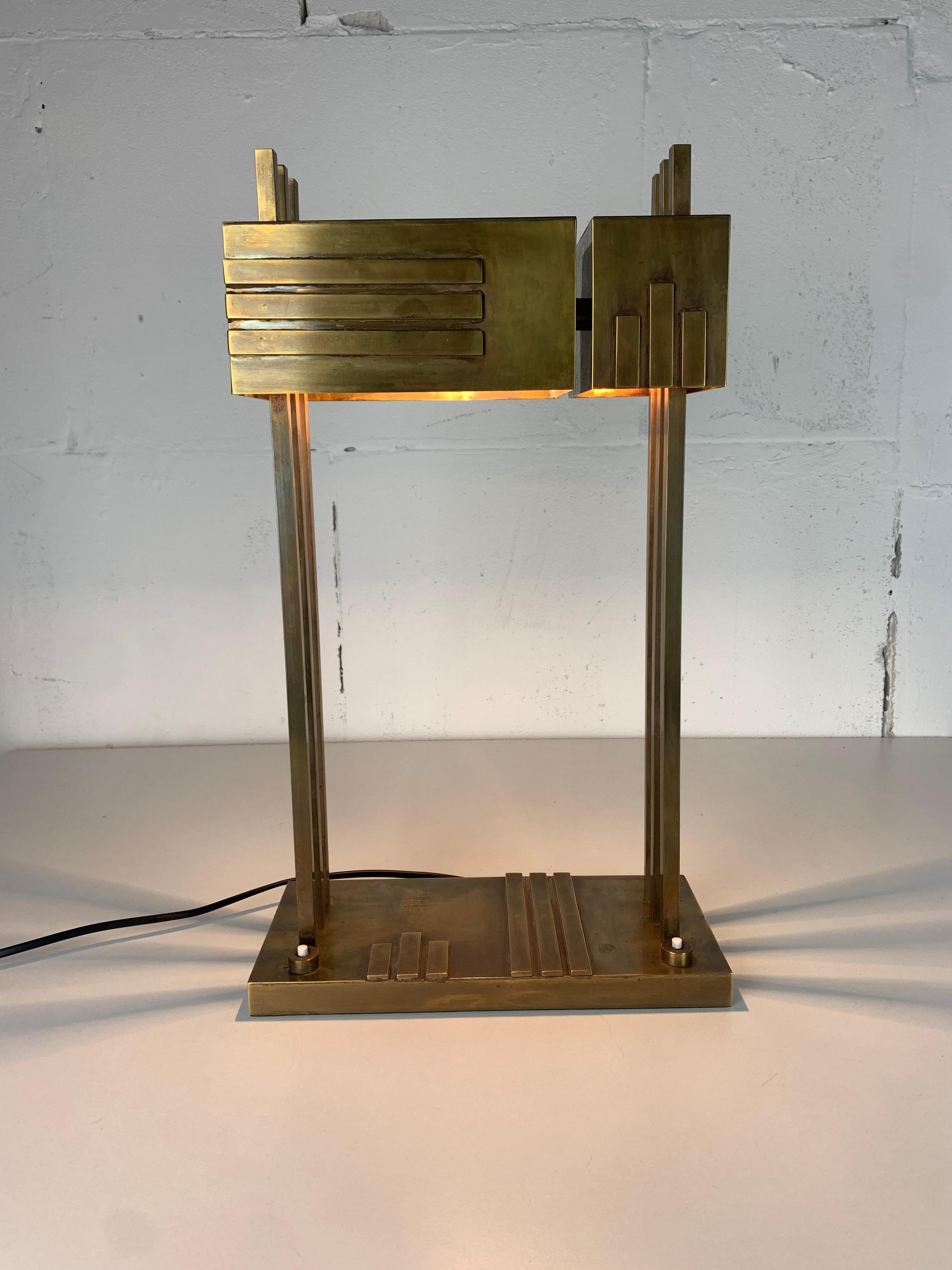 Brass Bauhaus Art Deco lamp by Marcel Breuer, Paris exposition 1925 For Sale 6
