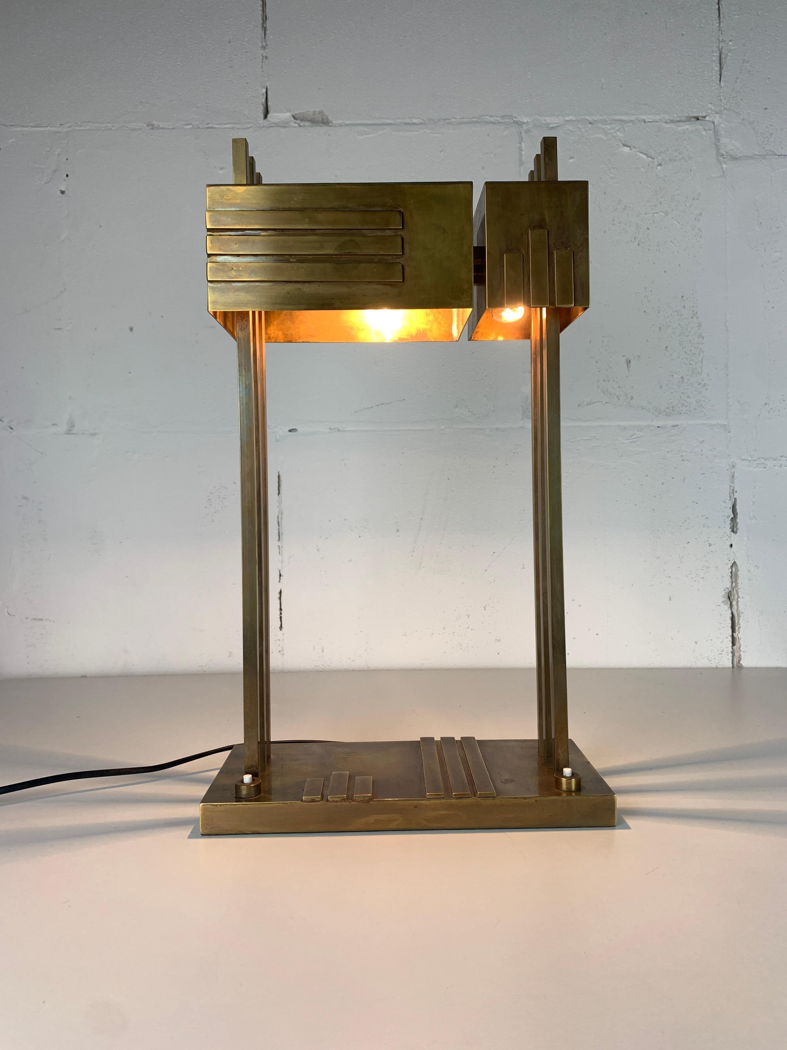 Brass Bauhaus Art Deco lamp by Marcel Breuer, Paris exposition 1925 For Sale 7