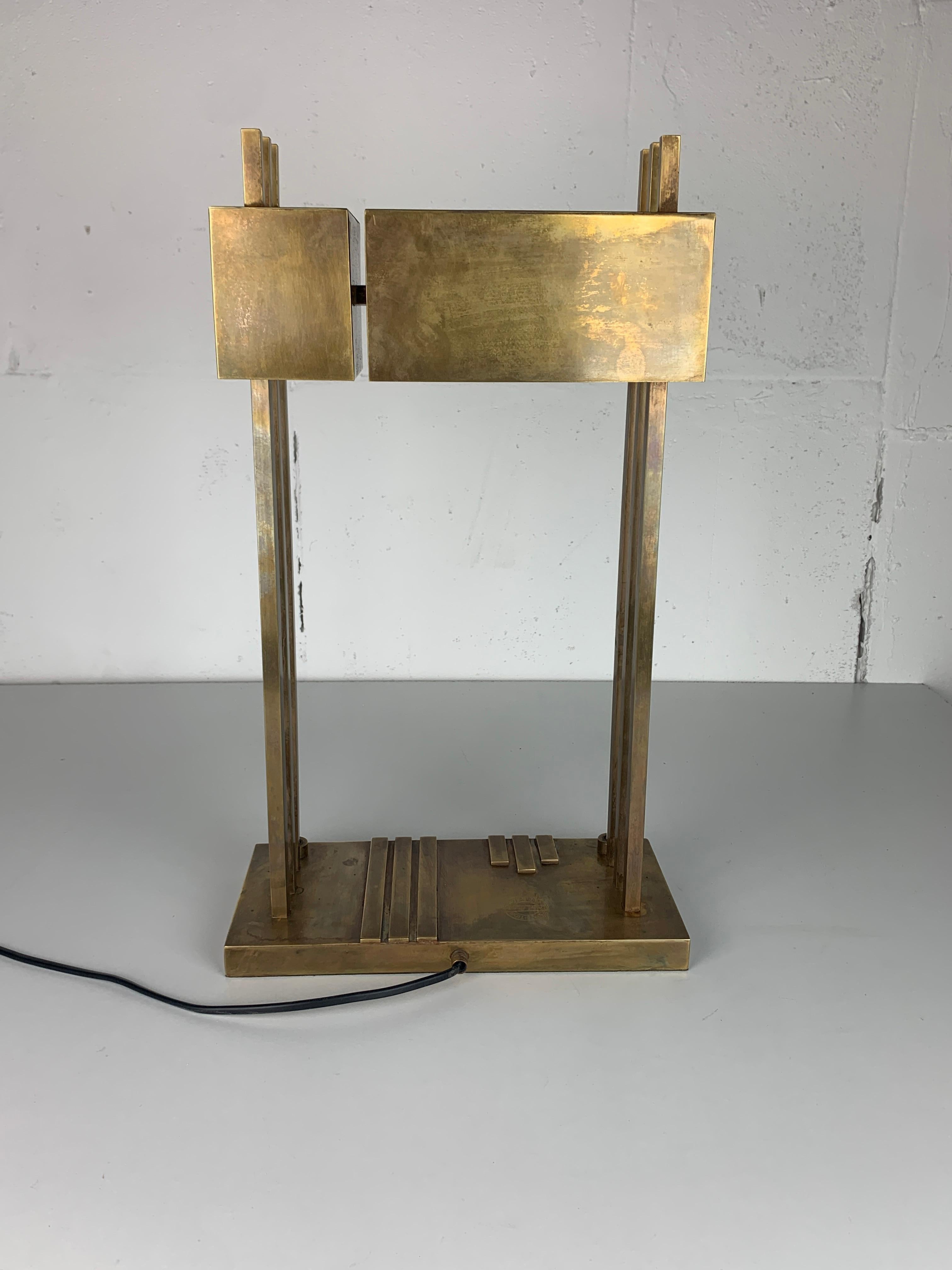 Brass Bauhaus Art Deco lamp by Marcel Breuer, Paris exposition 1925 For Sale 3