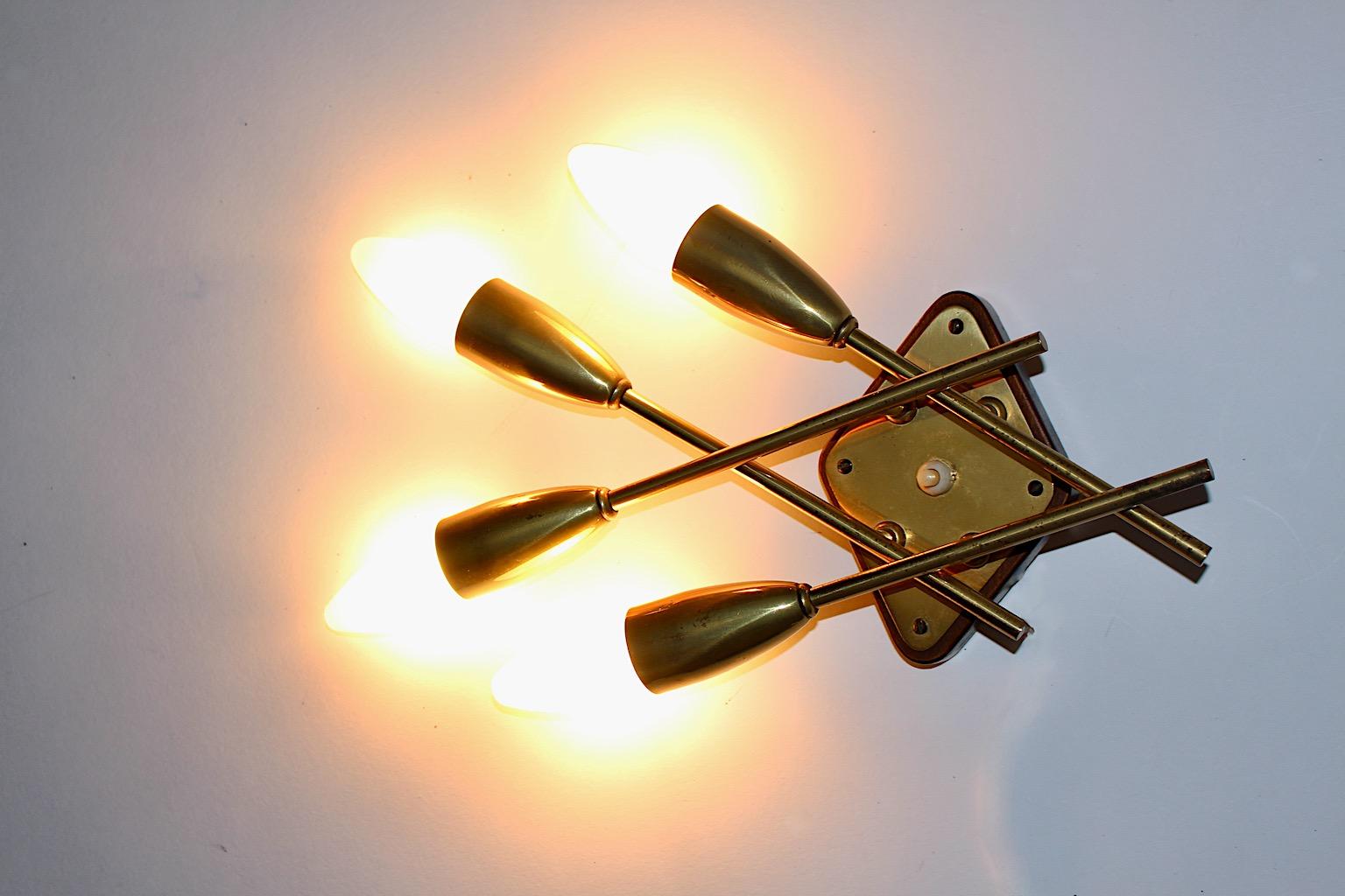 Brass Beech Mid-Century Modern Rupert Nikoll Sconce Wall Light, 1950s, Austria For Sale 7