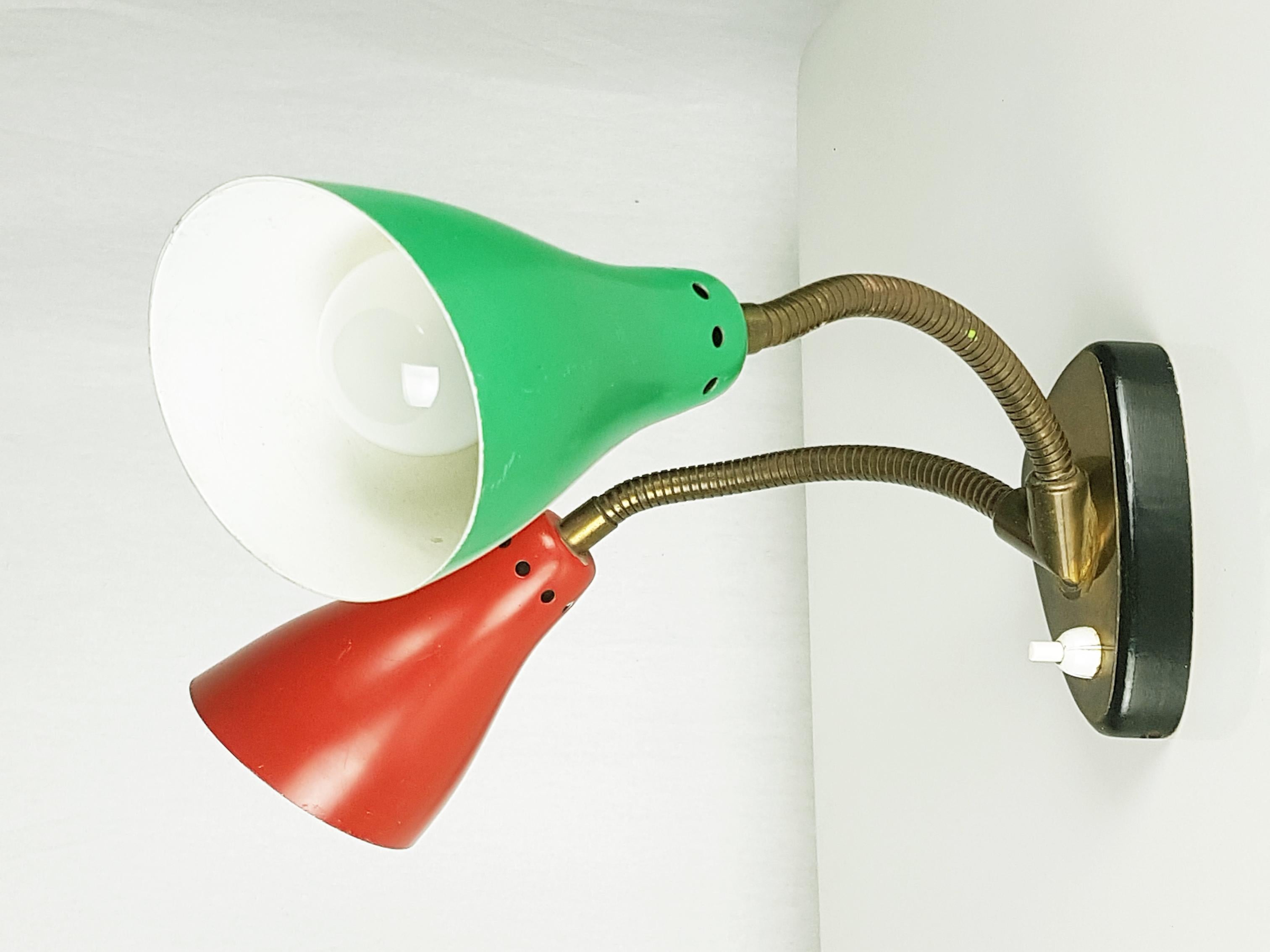 20th Century Brass, black wood, red & green adjustable 1960s 2 lights wall lamp For Sale