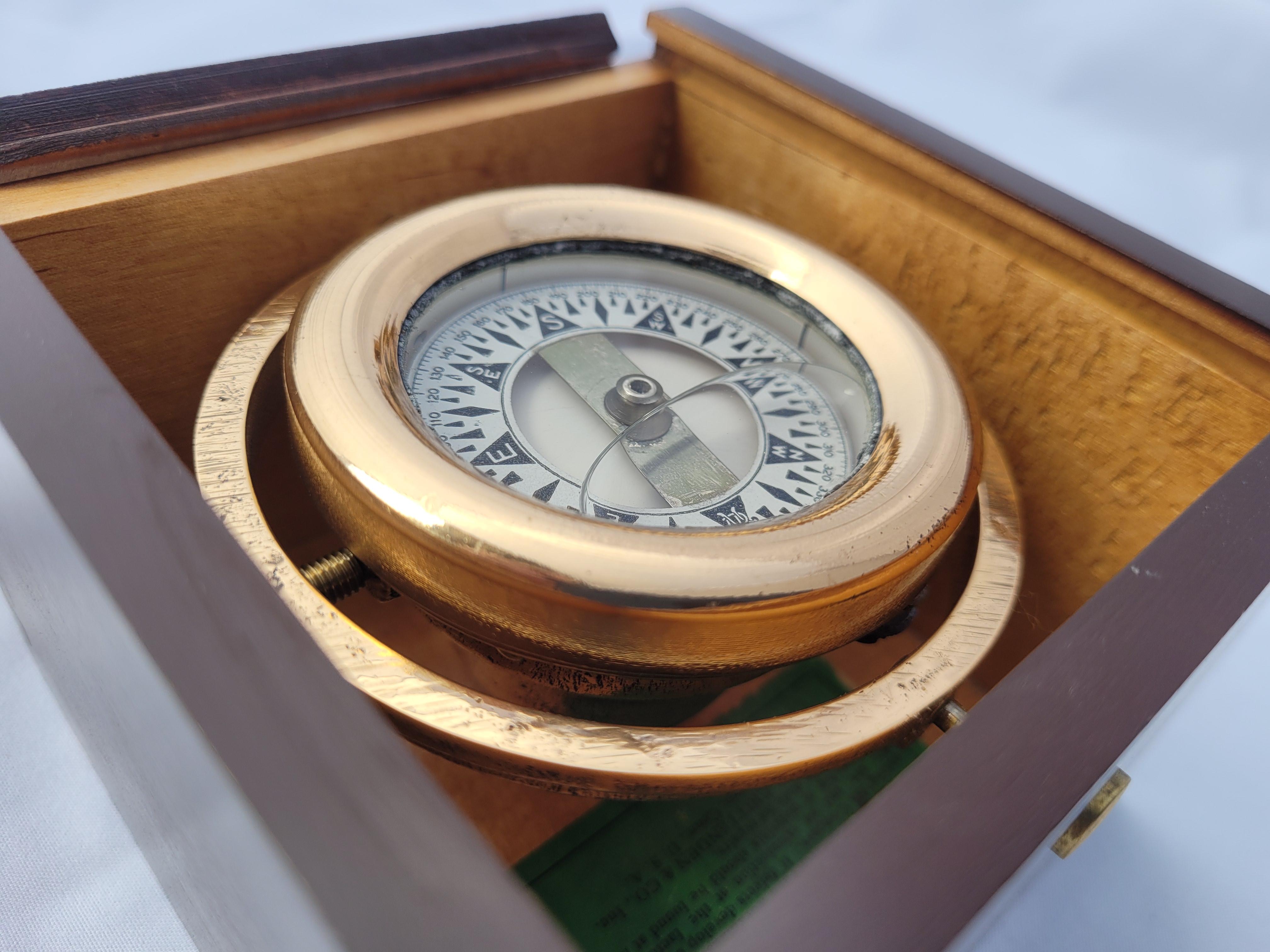 Brass Boat Compass in Varnished Wood Box For Sale 7