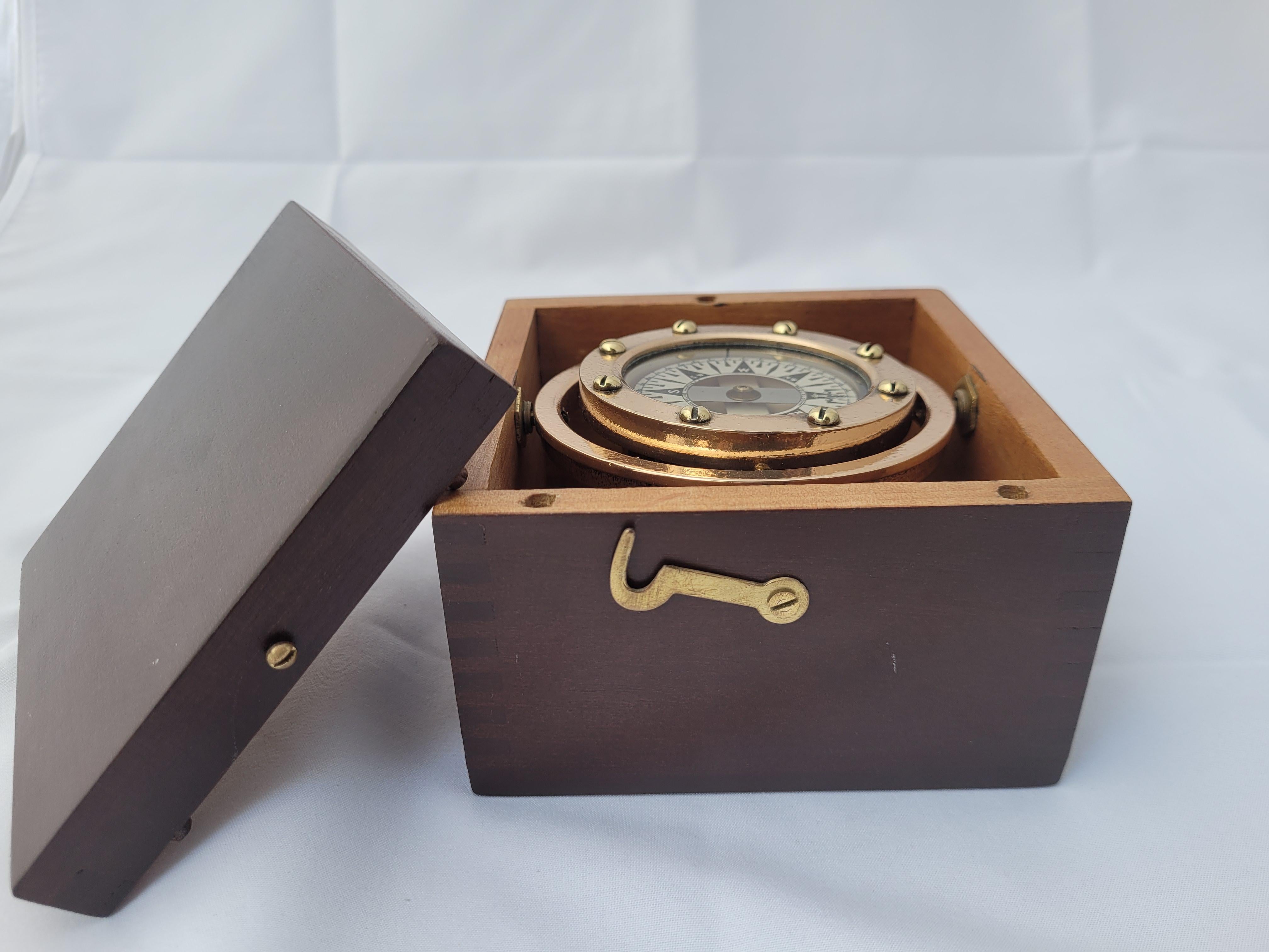 Mid-20th Century Brass Boat Compass in Varnished Wood Box