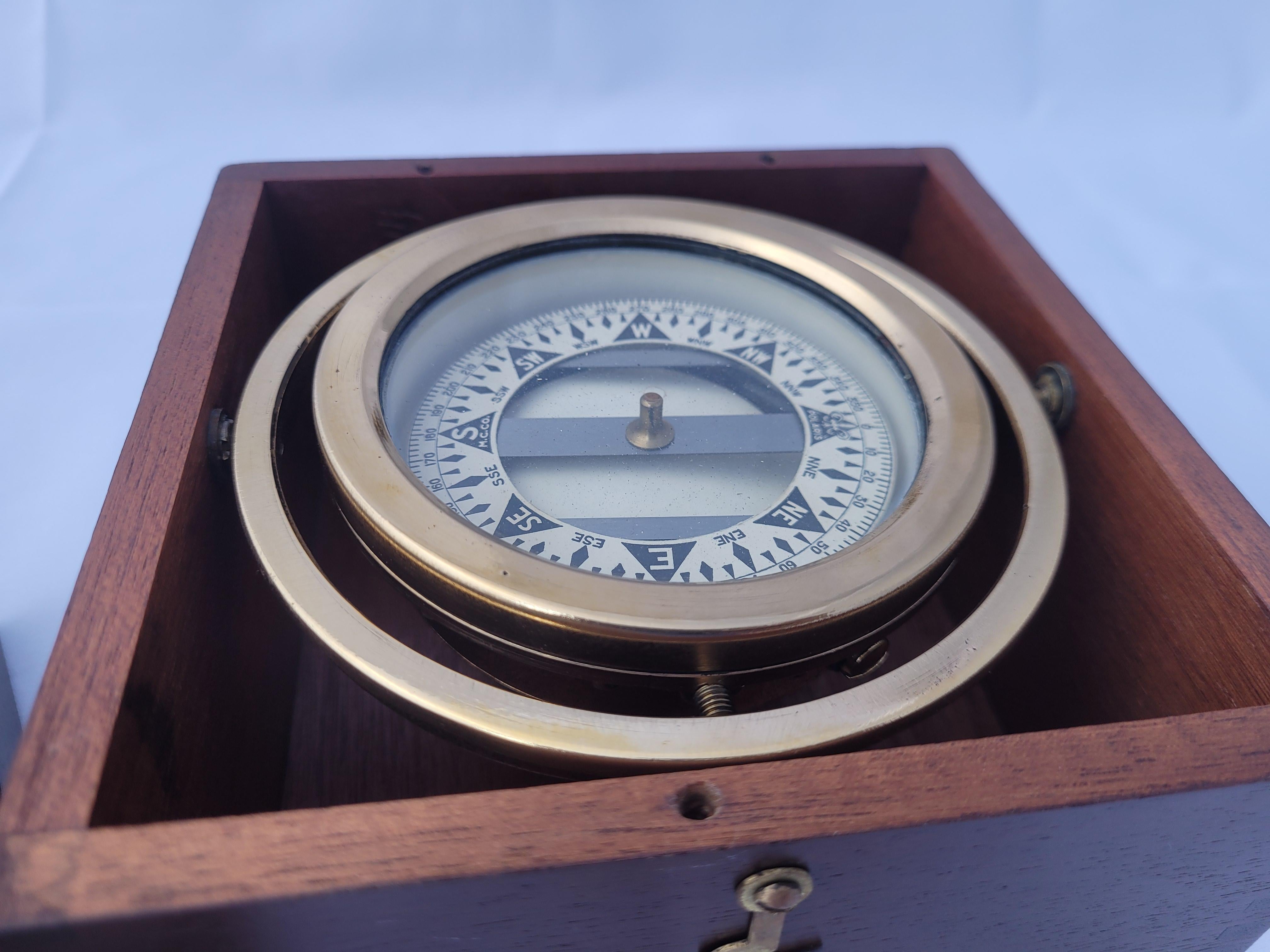 Brass Boat Compass in Varnished Wood Box 2