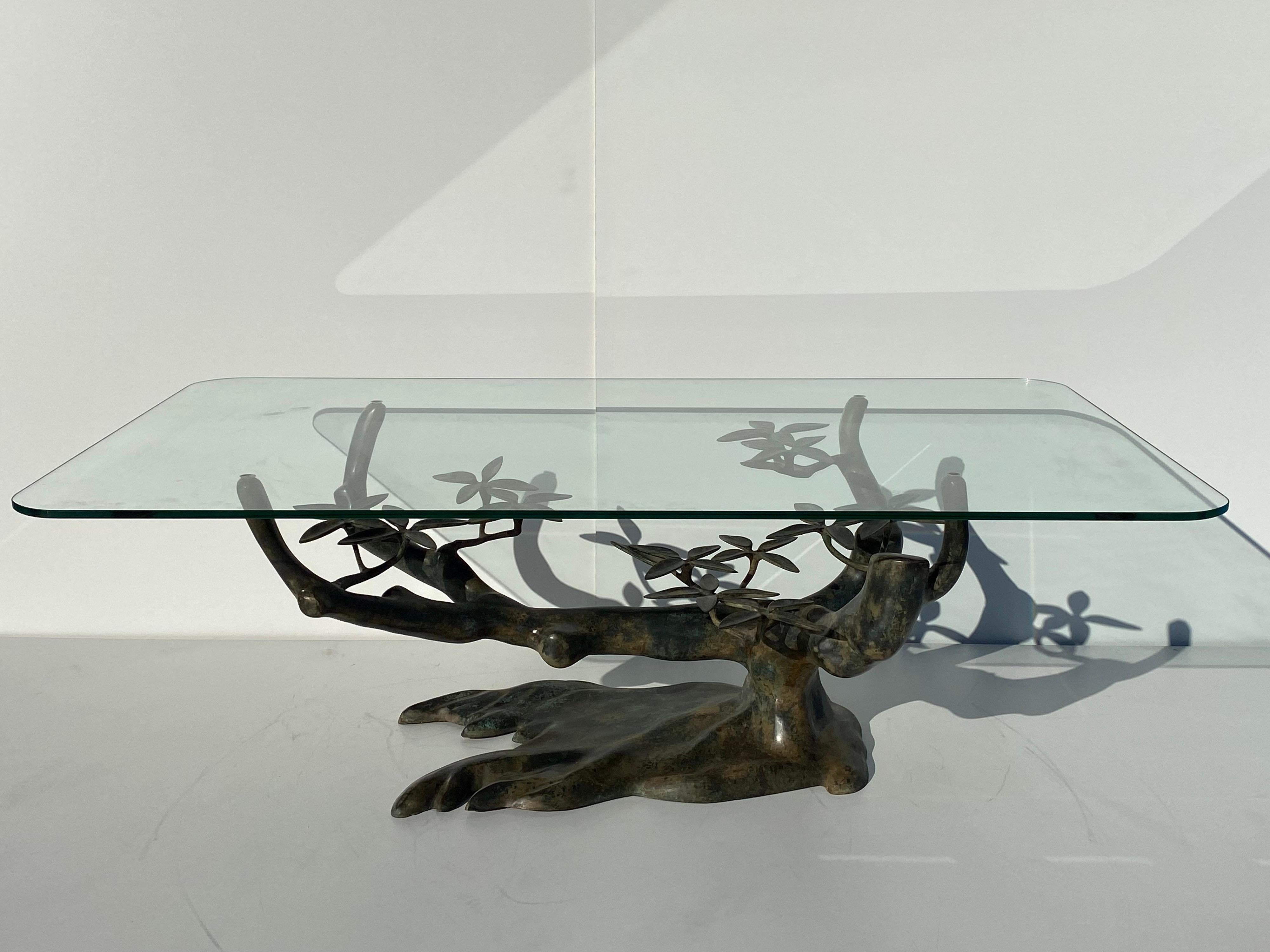 Brass Bonsai Tree Coffee Table  In Good Condition For Sale In North Hollywood, CA