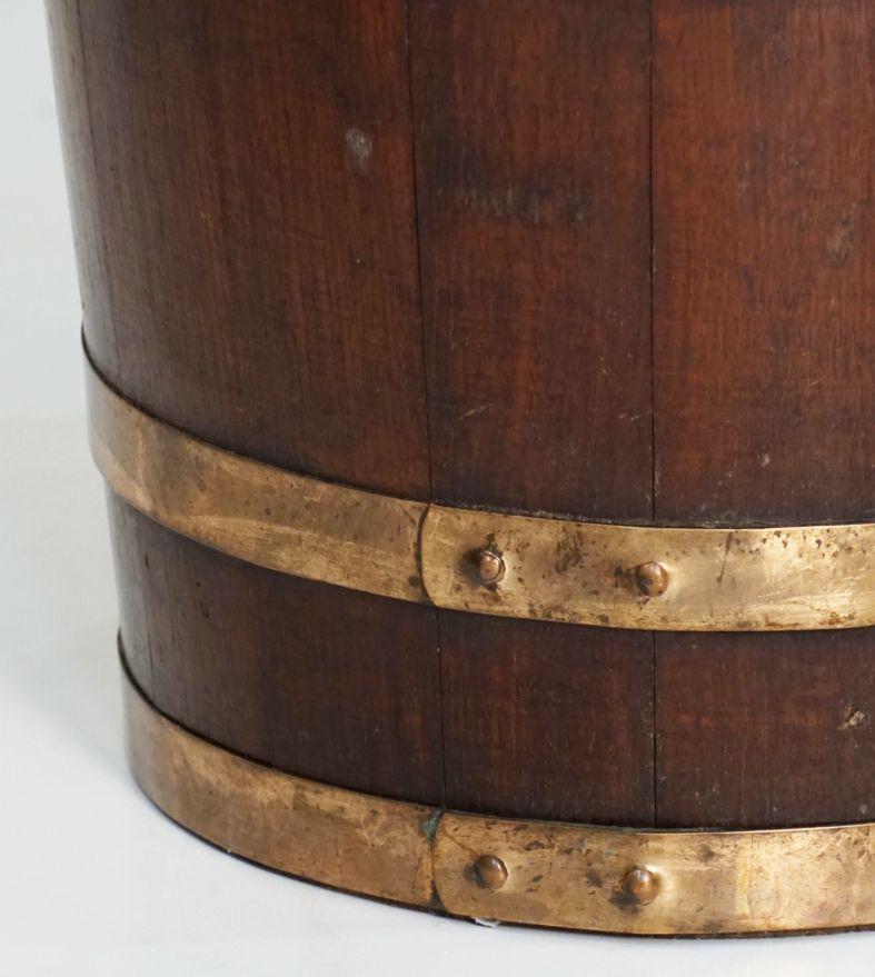 Enfriador o cubo de vino de madera con latón de Inglaterra en venta 8