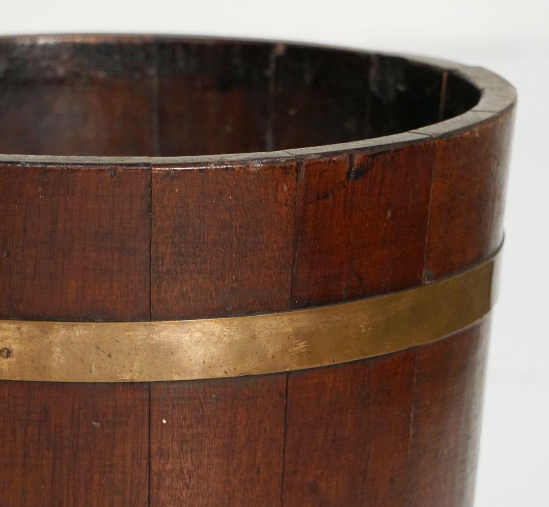 20th Century Brass-Bound Wooden Wine Cooler or Bucket from England For Sale