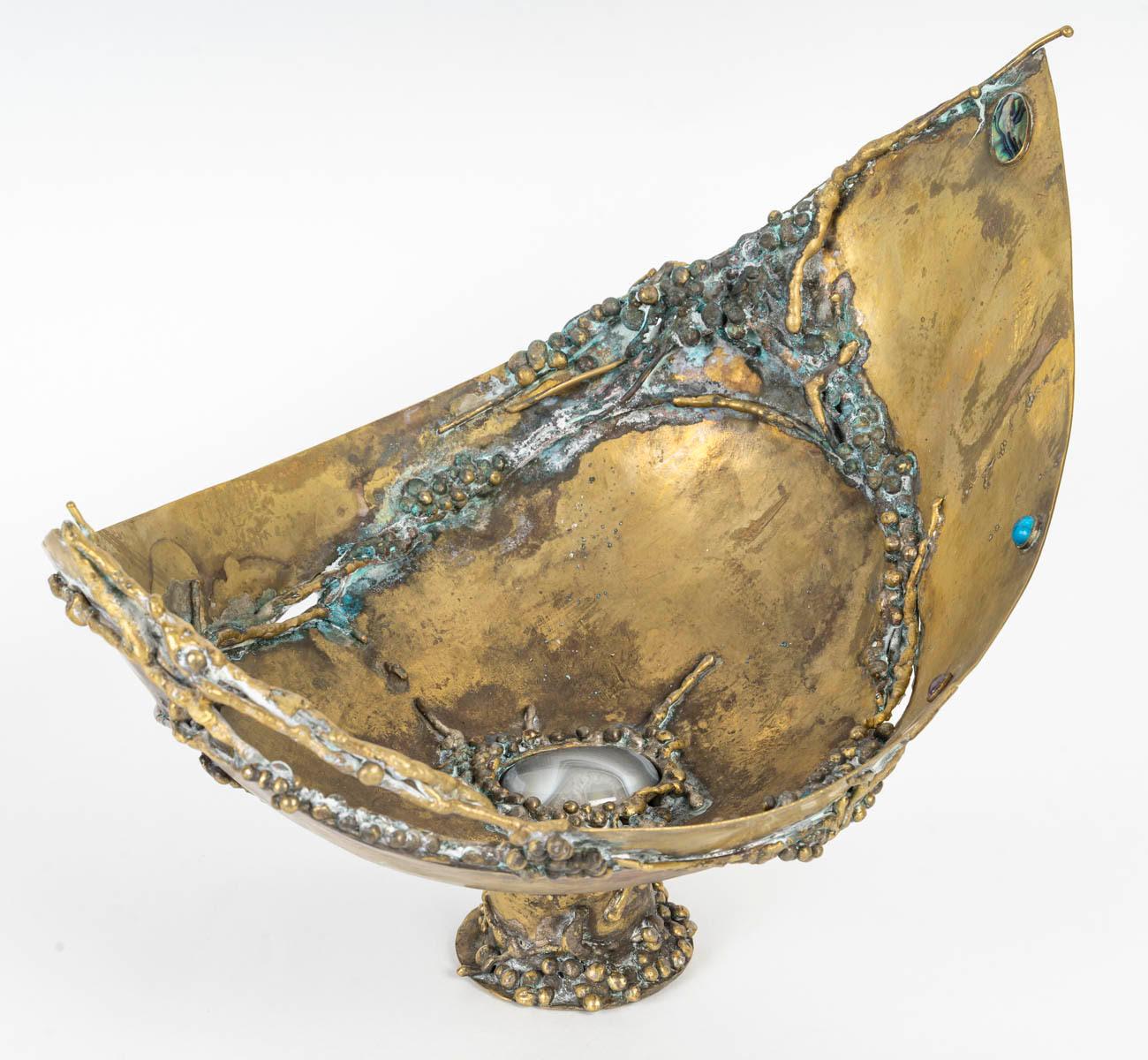 Ciotola in ottone con intarsio di pietre semipreziose, 1960. In condizioni buone in vendita a Saint-Ouen, FR