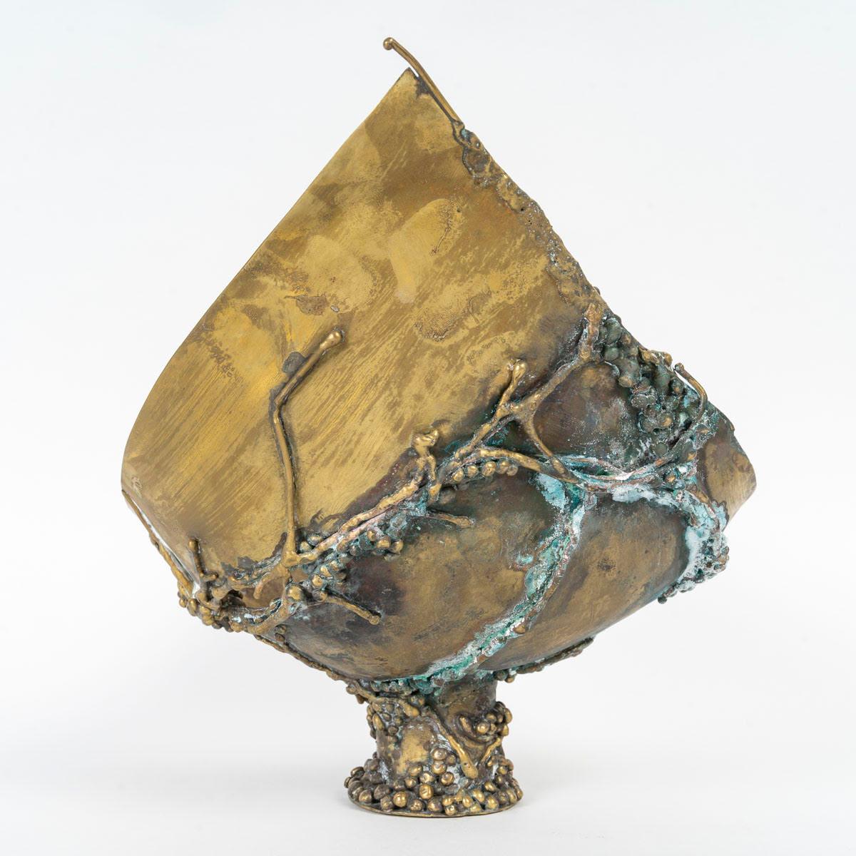 Ottone Ciotola in ottone con intarsio di pietre semipreziose, 1960. in vendita