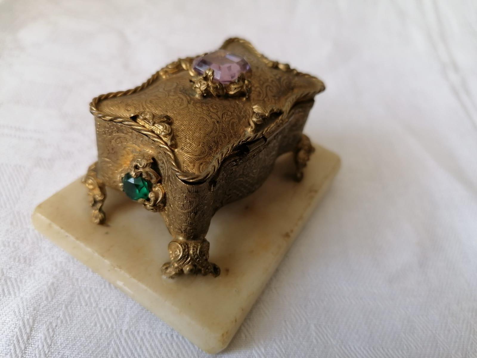 Brass Box Gold-Plated In Fair Condition For Sale In Vienna, AT