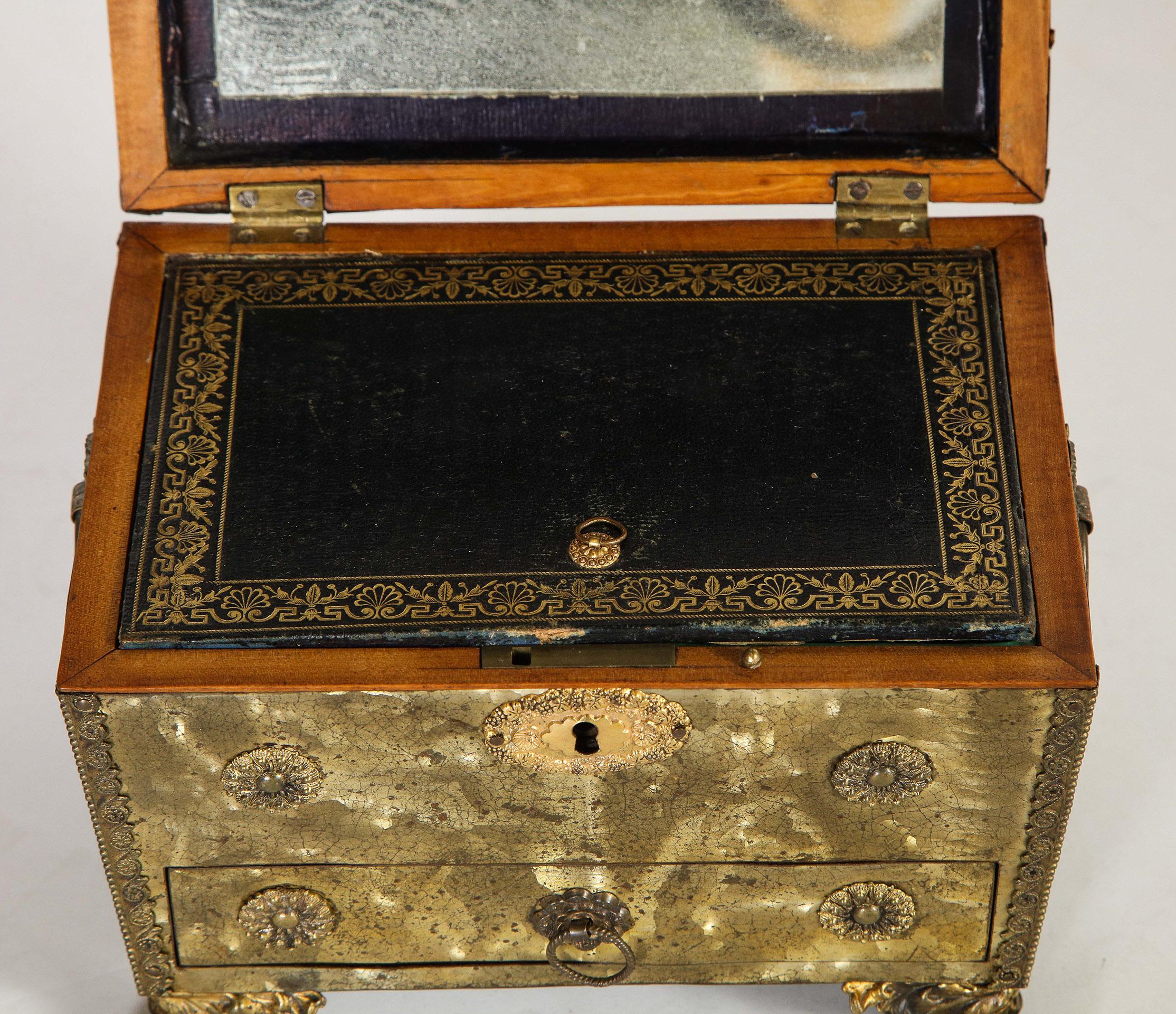 Brass Box with Filigree For Sale 5