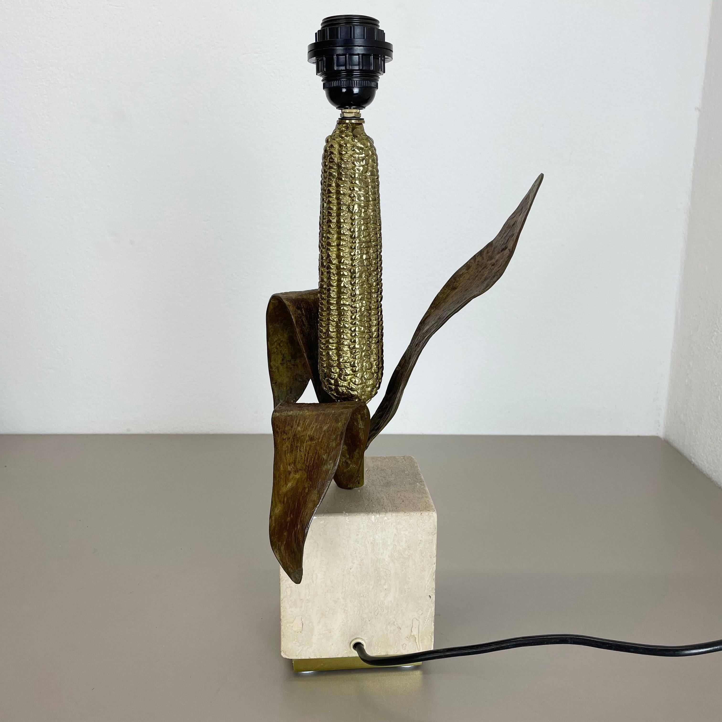 brass, bronze and travertine Table Light by MAISON CHARLES attrib., France 1970s In Good Condition For Sale In Kirchlengern, DE