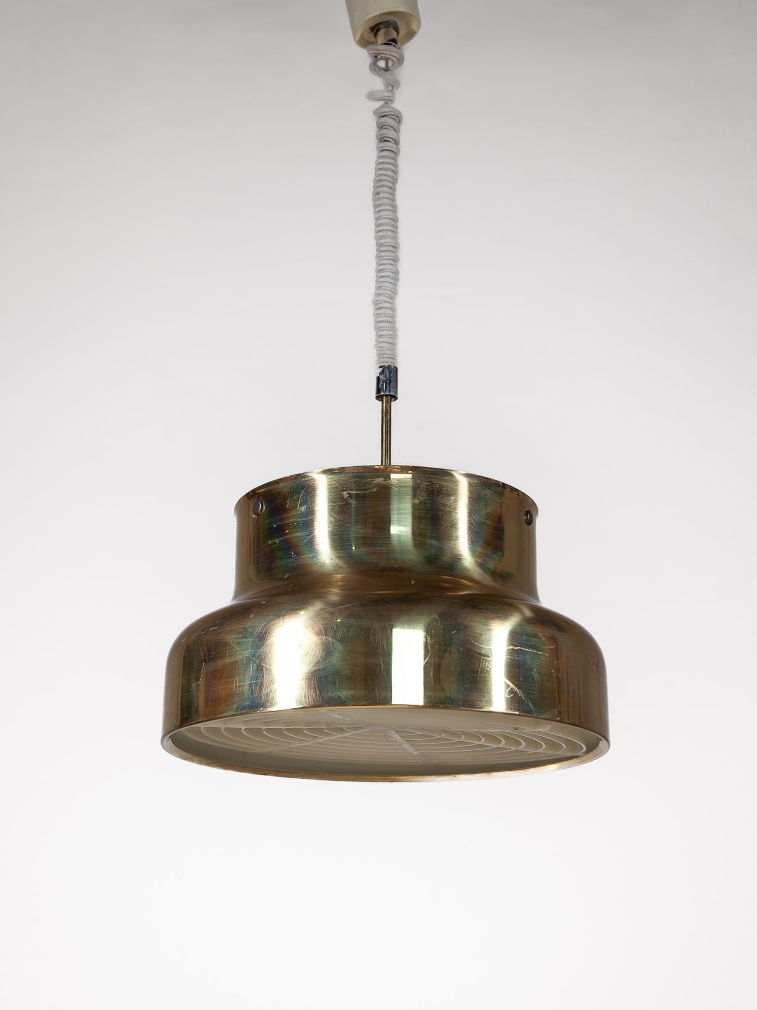 Brass Bumling Pendant Lamp by Anders Pehrson for Ateljé Lyktan In Good Condition For Sale In Antwerp, BE