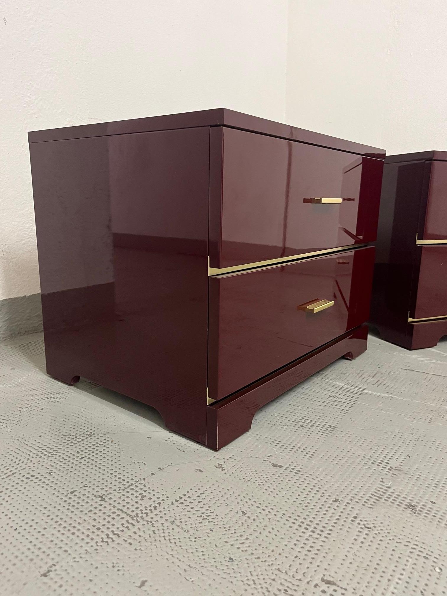 European Brass & Burgundy Red Lacquer Pair of Bedside / Side Tables, Italy ca. 1970s