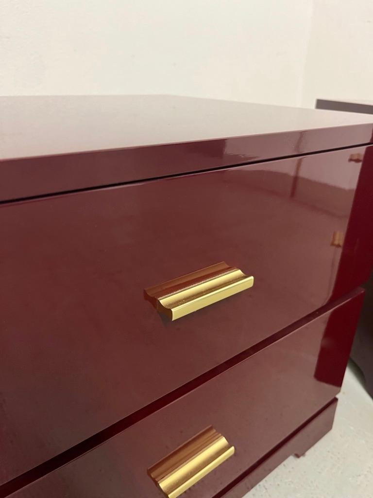 Lacquered Brass & Burgundy Red Lacquer Pair of Bedside / Side Tables, Italy ca. 1970s
