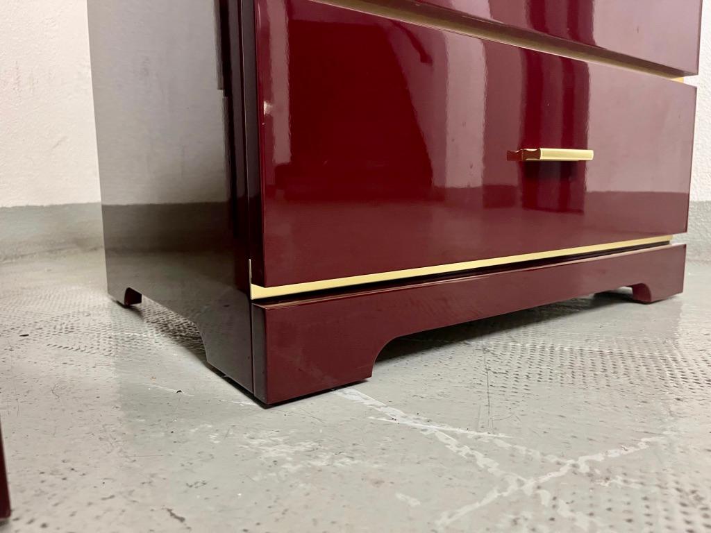 Brass & Burgundy Red Lacquer Pair of Bedside / Side Tables, Italy ca. 1970s 1