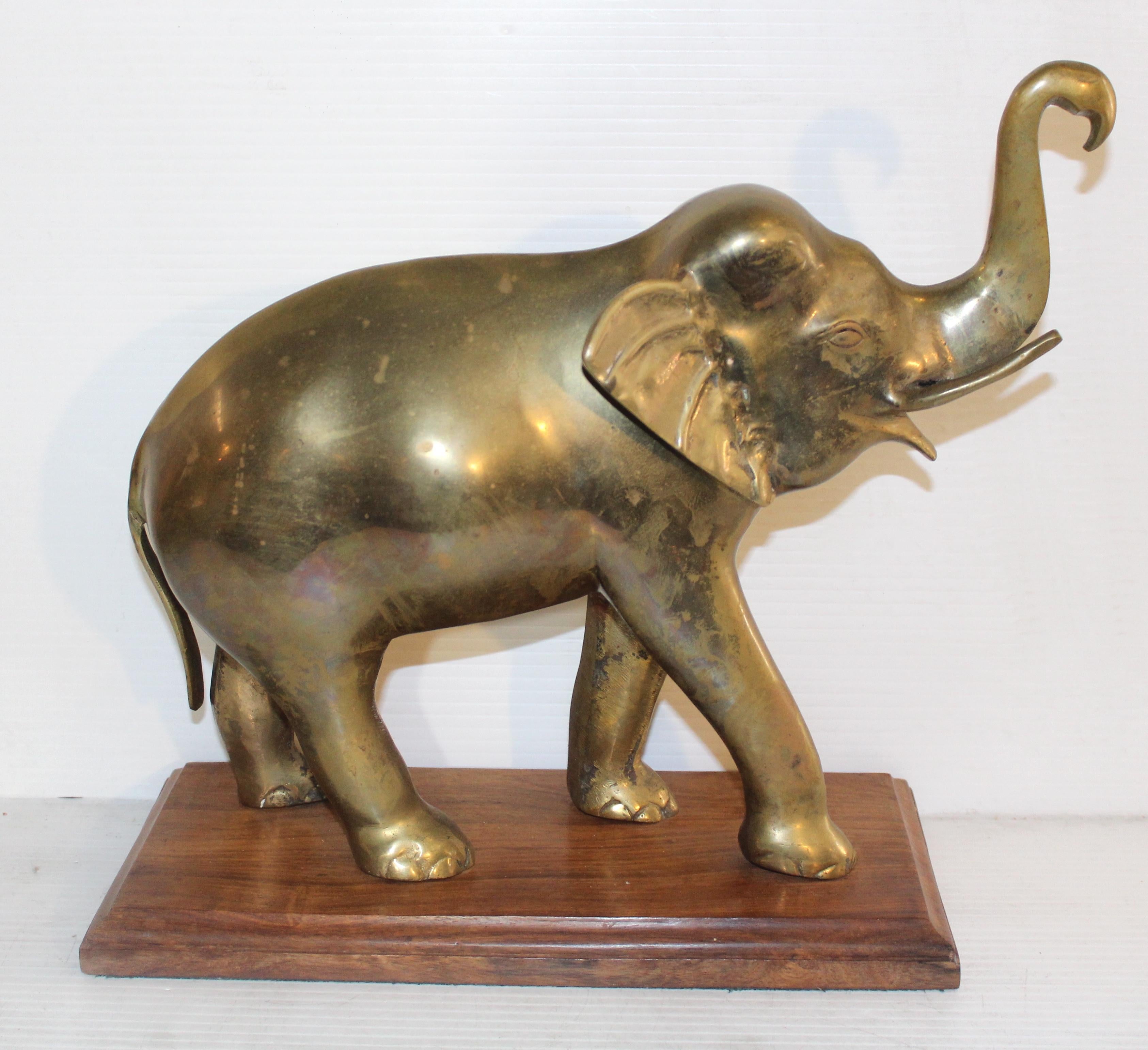 20ième siècle Éléphant birman en vente