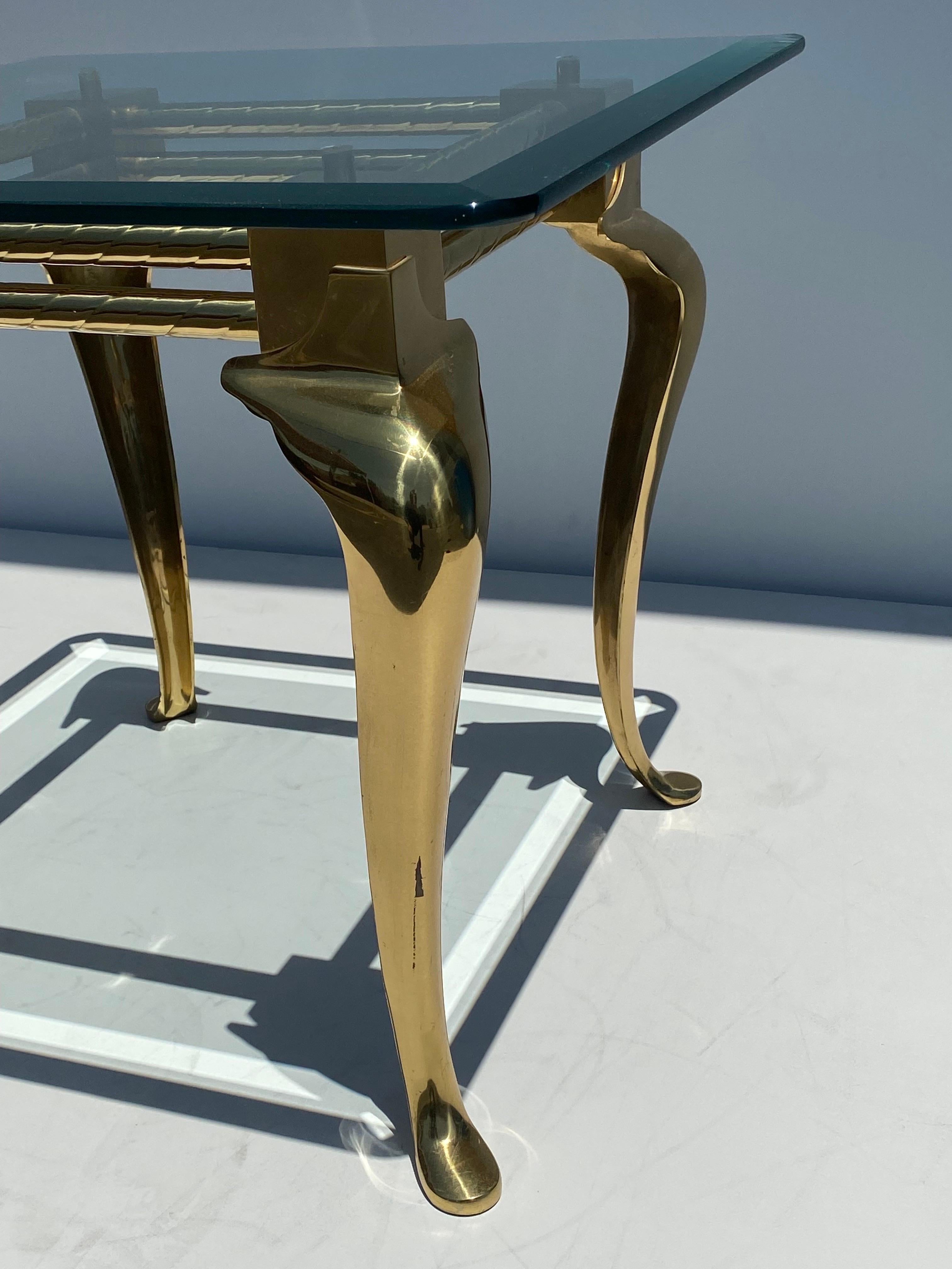 Brass Cabriolet Leg Side / End Table In Good Condition For Sale In North Hollywood, CA