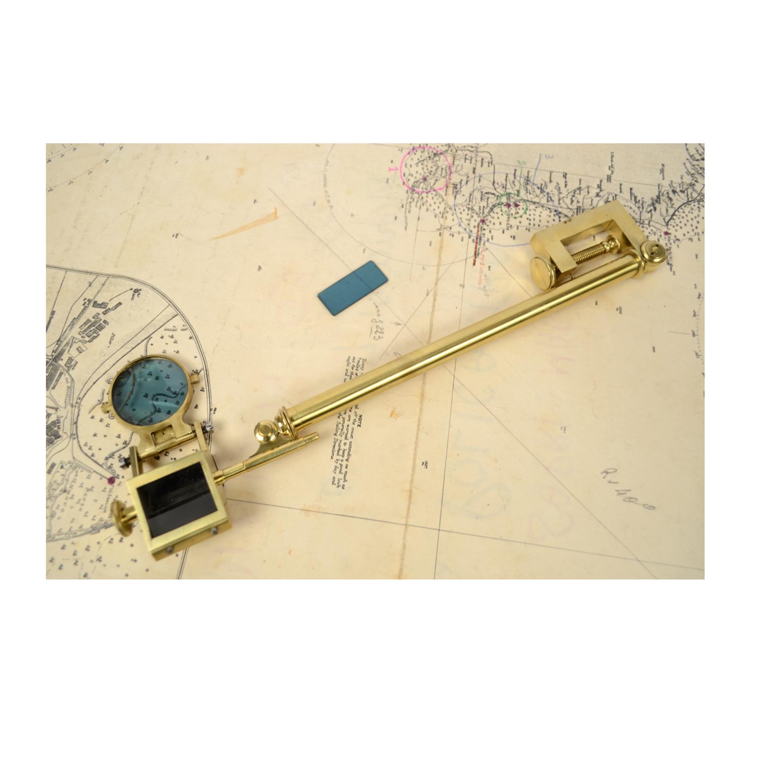 Brass Camera Lucida Made in the First Half of the 19th Century In Good Condition In Milan, IT