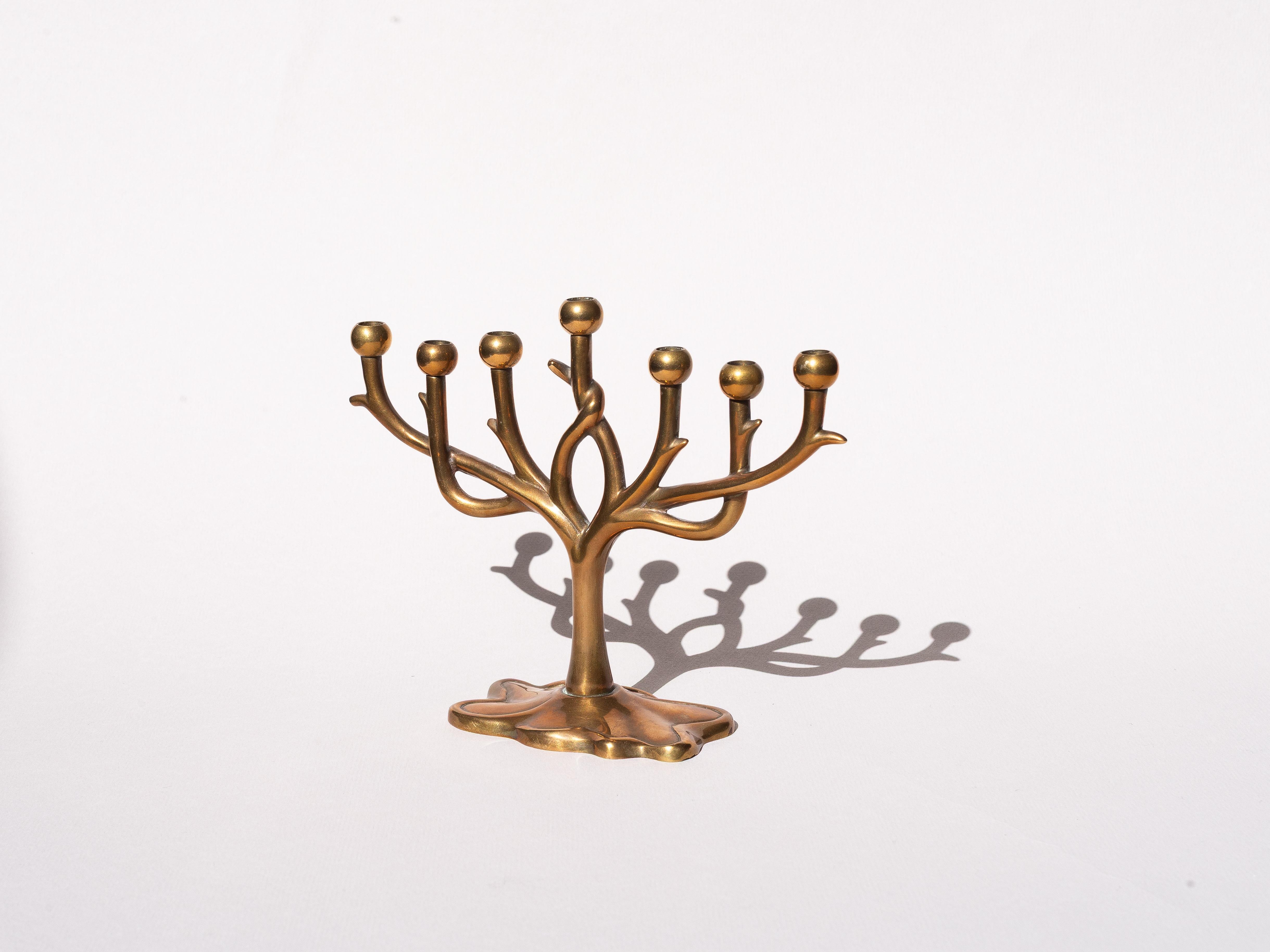 Messing Kandelaber - 7-Branch Menorah - Judaica Kerzenständer, 1970er im Zustand „Gut“ im Angebot in ROUEN, Normandie